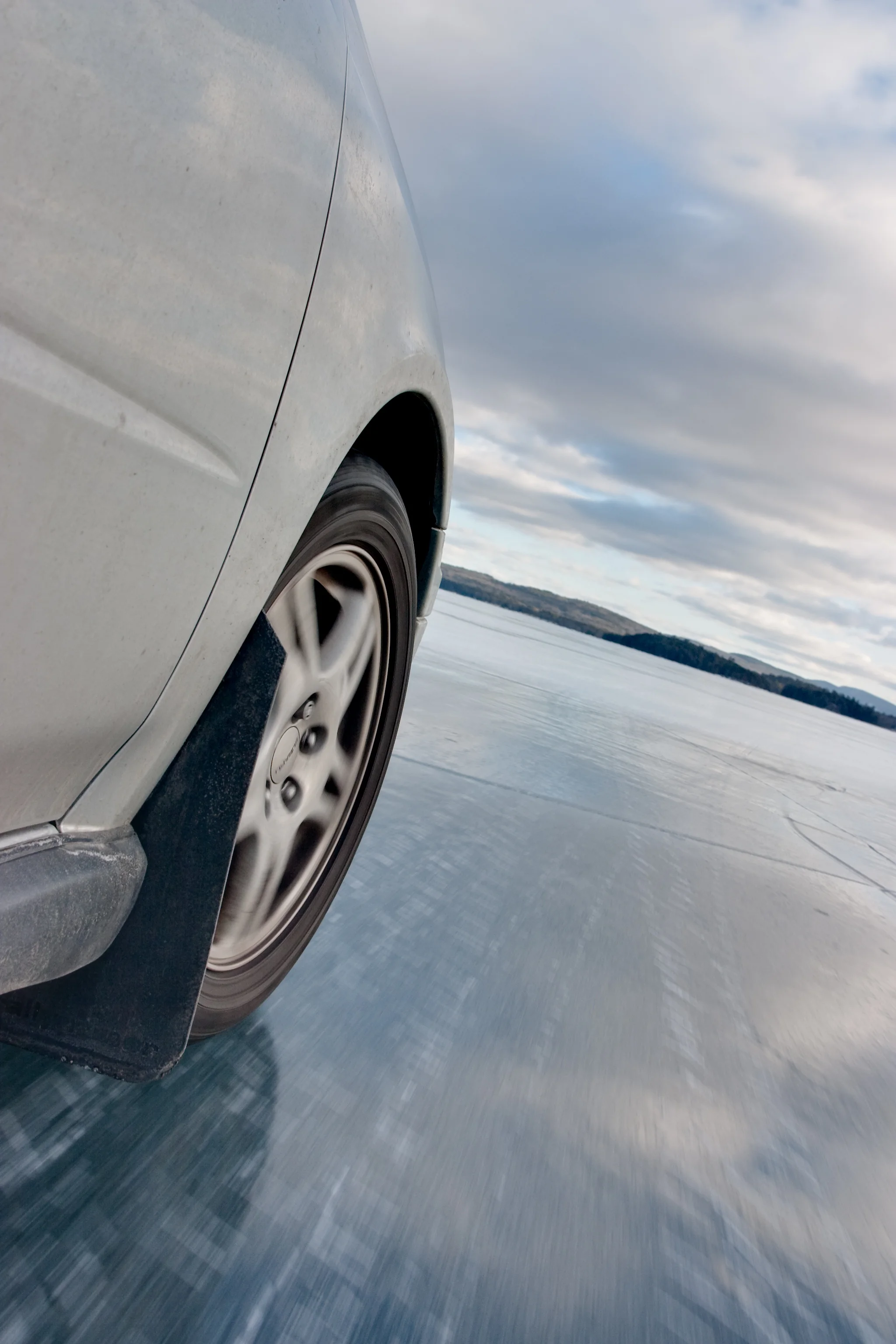 6 Winter Car Essentials You Need To Have Before You Start Driving