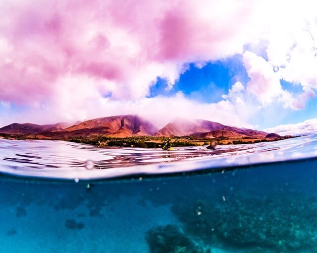Aloha Friday viiiibes ⛰️🤿 🤙 Wishing you a relaxing weekend!⁠
📷: @islanddreamproductions⁠
.⁠
.⁠
.⁠
.⁠
.⁠
#sailtrilogy #DiscoverKaanapali #Trilogy #snorkel #sailing #SNUBA #ocean #underwater #snorkeling #swim #diving #adventure #hawaii #vacation #fr