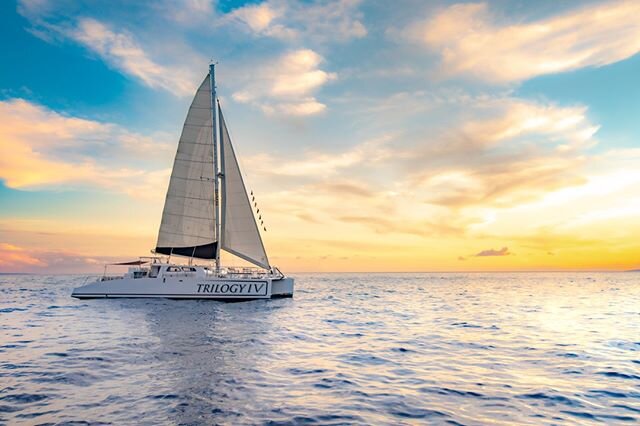 We've had some pretty epic sunsets on Maui lately . . . anyone else missing our sunset sails? ⛵🌅👇 #mauinokaoi #sailtrilogy⁠
.⁠
.⁠
.⁠
.⁠
.⁠
⁠
#sunsetsail #mauisunset #maui #hawaii #mauinokaoi #pinkskies #purpleclouds #sunsetgoals #sailing #yacht #bo