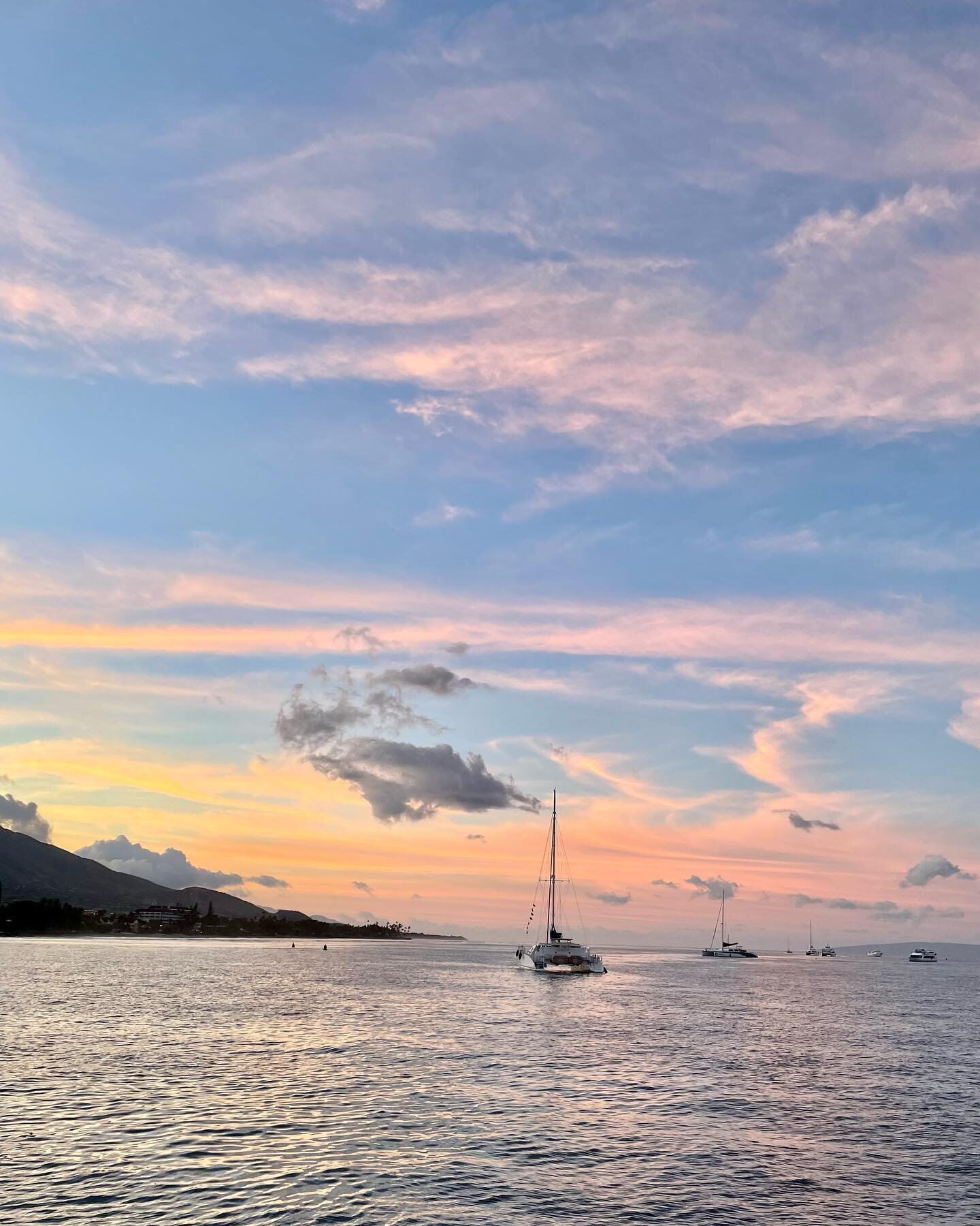 Aloha Kakahiaka - good morning from Maui ✨

📍Lahaina Harbor 

📸 @mdriessen 

#sailtrilogy #sailfirstclass #sail #maui #mauismallbusiness #mauihawaii #mauilife #mauiocean #mauisunrise #sunriselover #sunriseoftheday