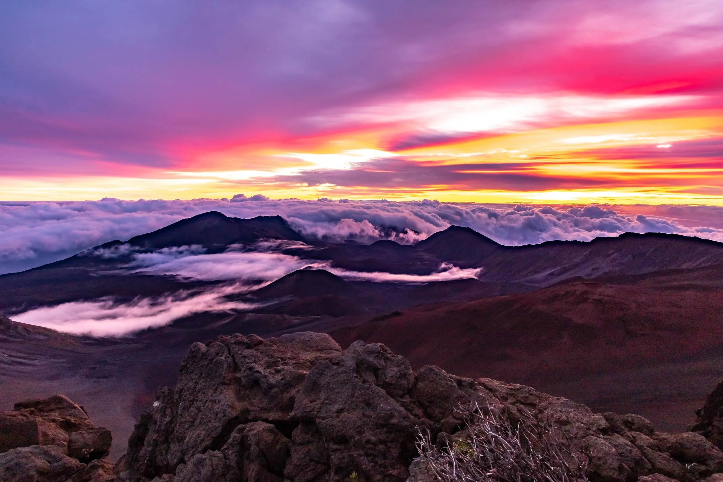 A Couple's Guide to Sunrise &amp; Sunset at Haleakala National Park