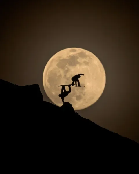 2022-moon-pictures-yhabril-moro-01.webp