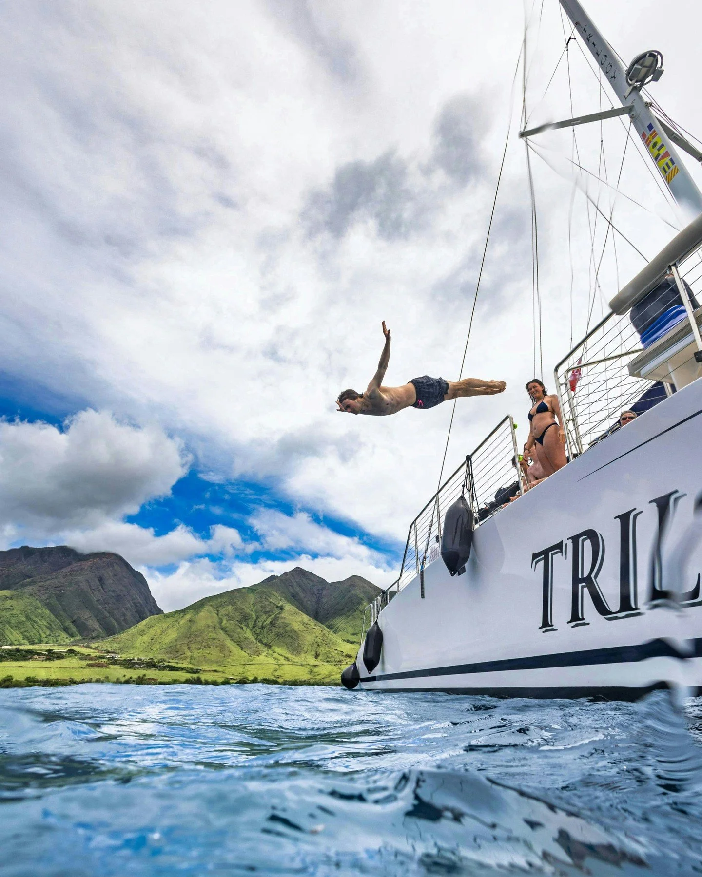 Alright, we need a ruling. Which jump wins? 👀

A few of our guests showing us their best moves off the boat. Swipe through and drop your pick in the comments👇 🌊

Think you can top them? Come join us on the water.

⛵ Snorkel with Trilogy Excursions