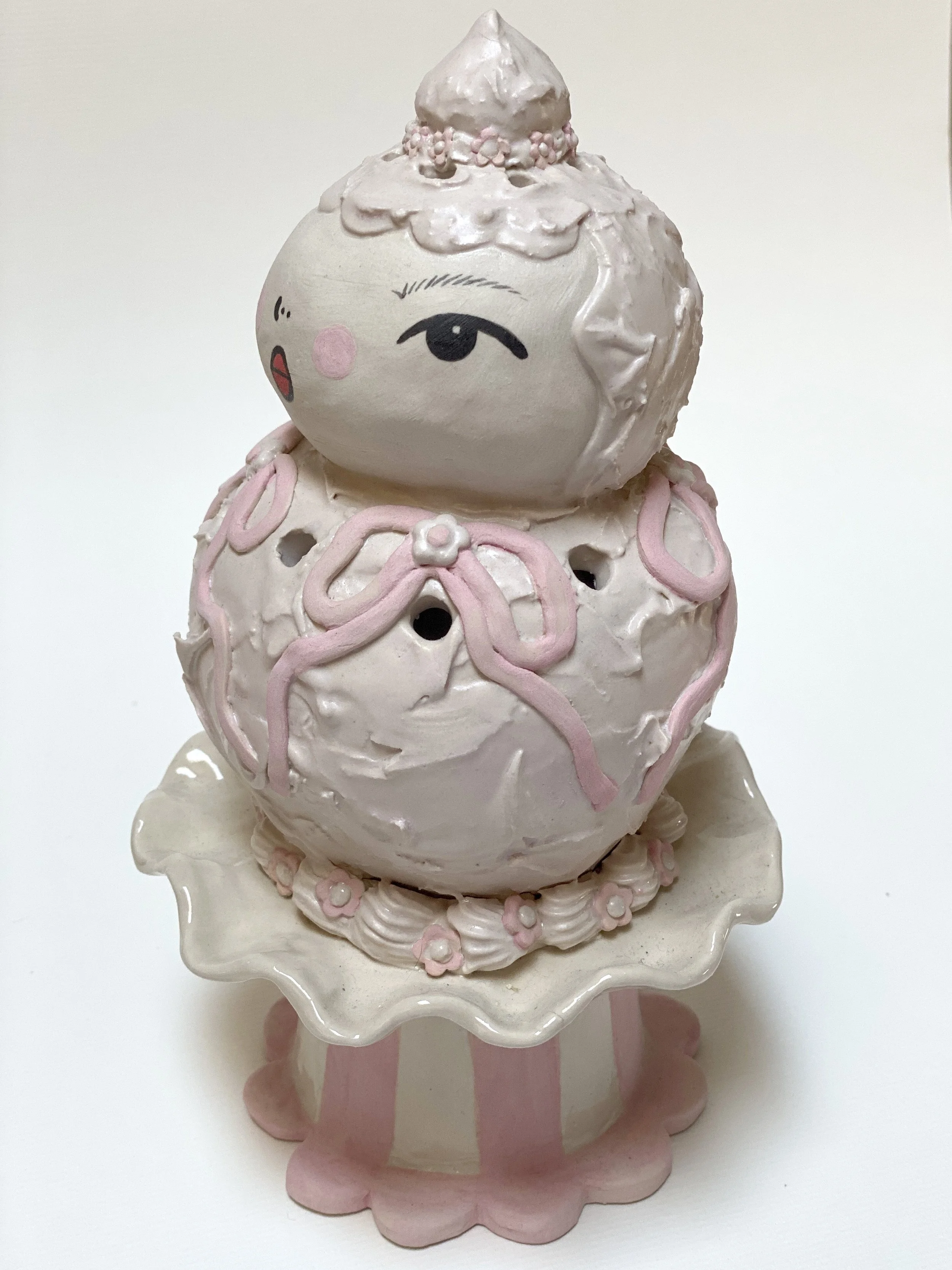 37-Grace Princess Cake Vase-3.jpg