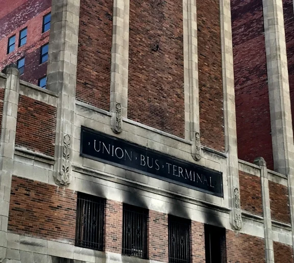 Despite fire, Pickwick remains on track