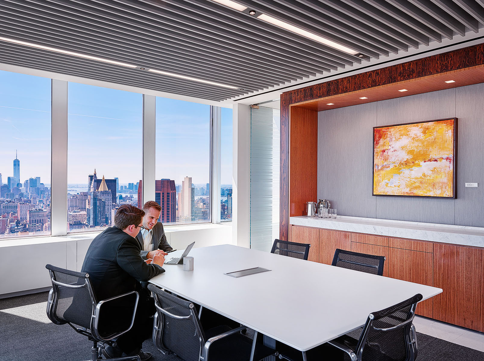 HOK and Polsinelli have transformed the typically private and closed-down feel of a law office into a transparent, natural light filled space.