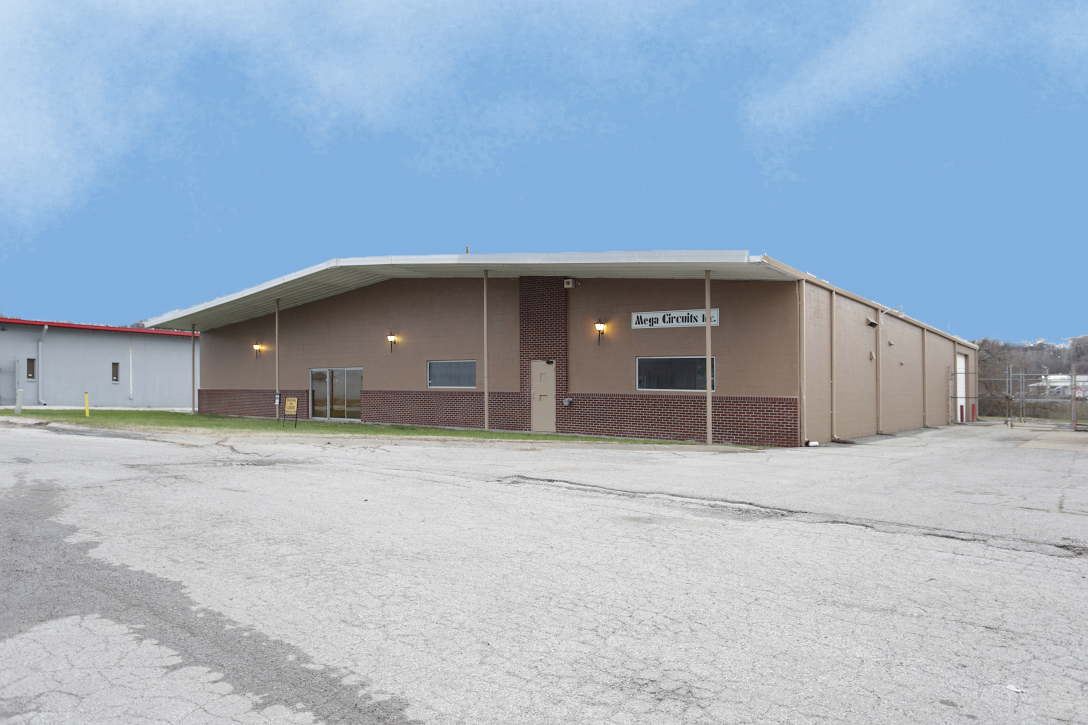 3015 Power Drive, Kansas City, Kan.