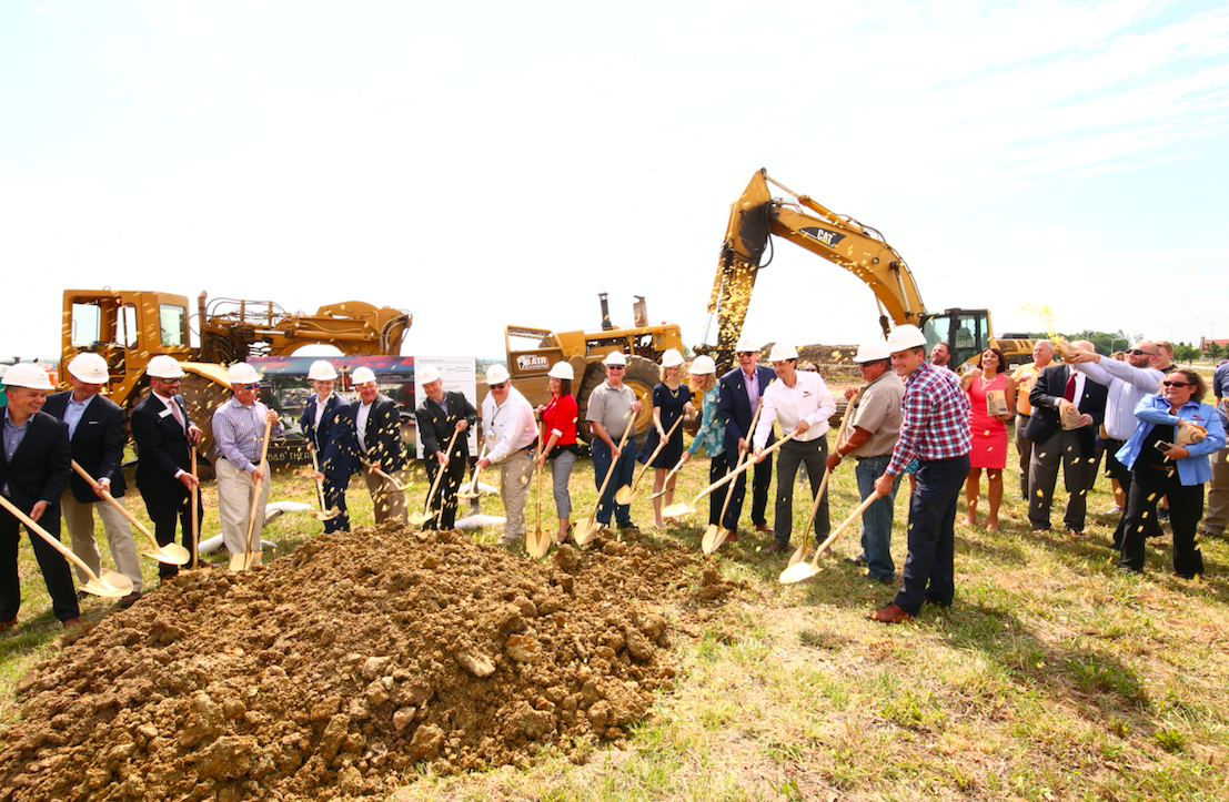 Roll out the red carpet; New Urbanism project lands entertainment anchor 