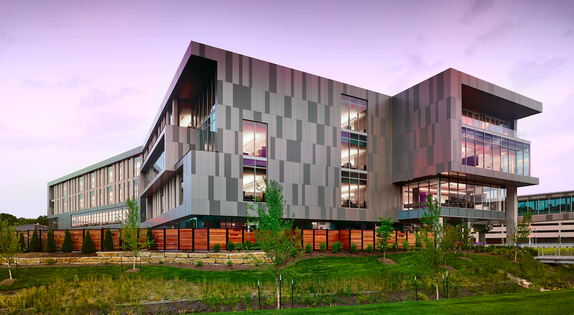 Burns & McDonnell pumps up design-build presence with veteran hire