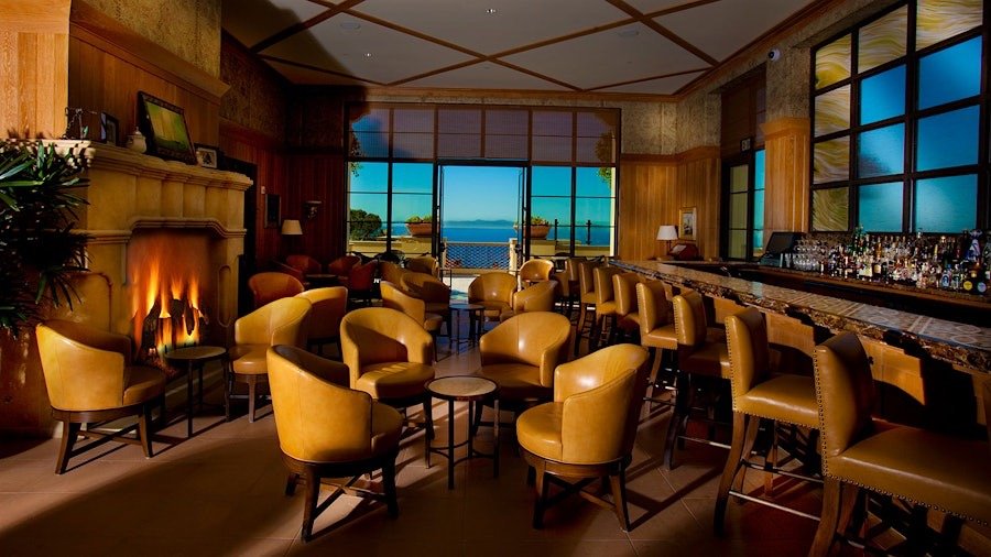 Terranea Bar Lobby