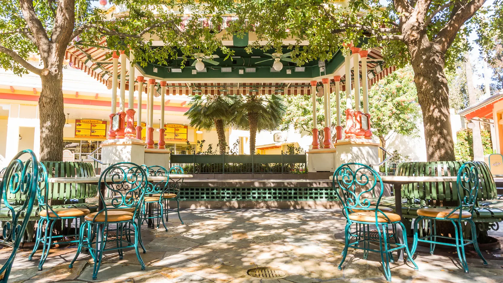 Disney Paradise Gardens Bandstand - Full Band