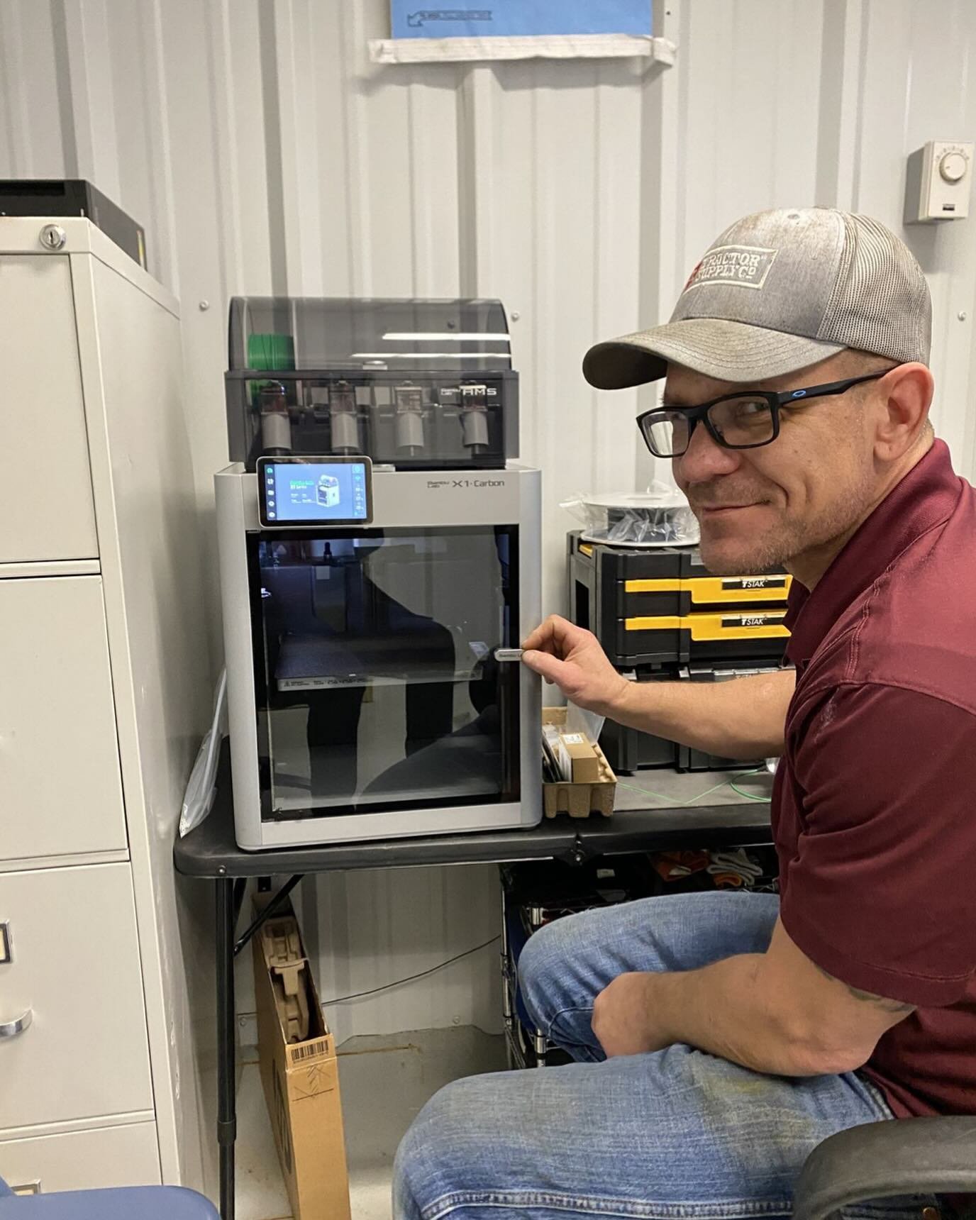 Our Accelerator Specialist Paul Chance with his new toy - the X1-Carbon 3D printer from Bambu Labs 

#TAMU #EBEAM #electronbeam #science #technology #engineering #accelerator #3dprinting #3dprint #3dprinter