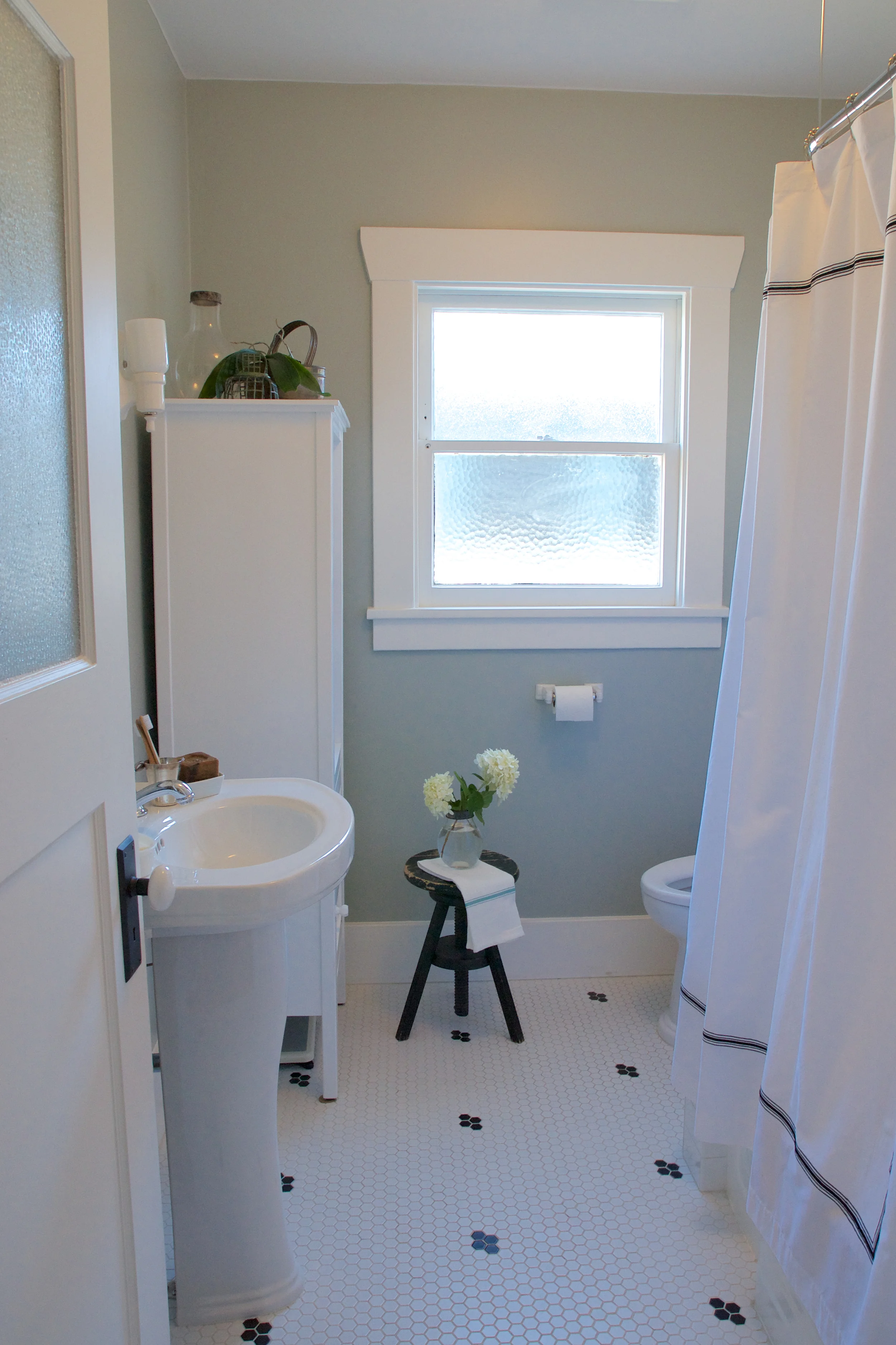 1001c-final photos-bath5.jpg
