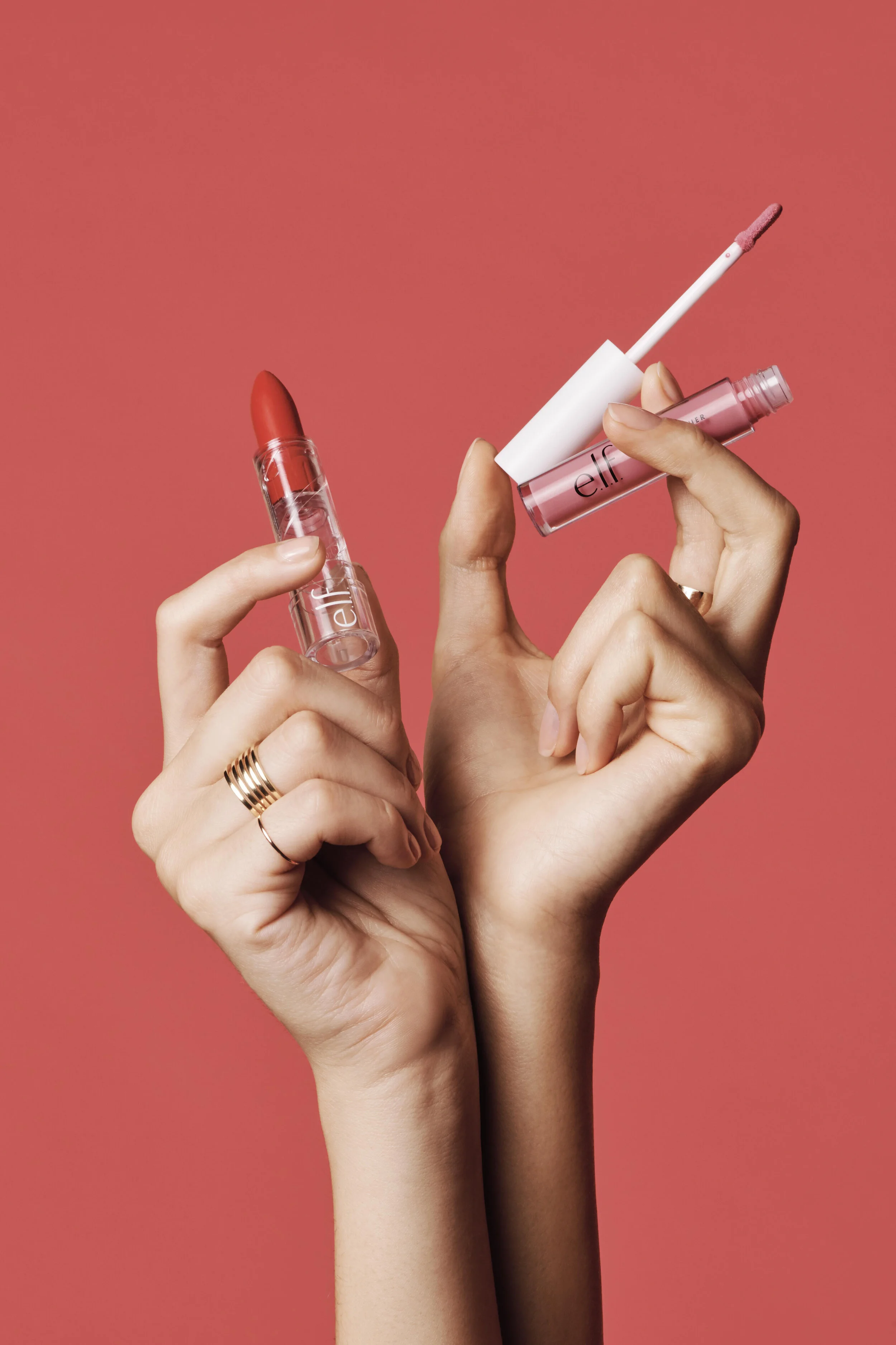 12092019_OM_Vie_Azlin_LipDuos_Handshot_019_hi res final.jpg