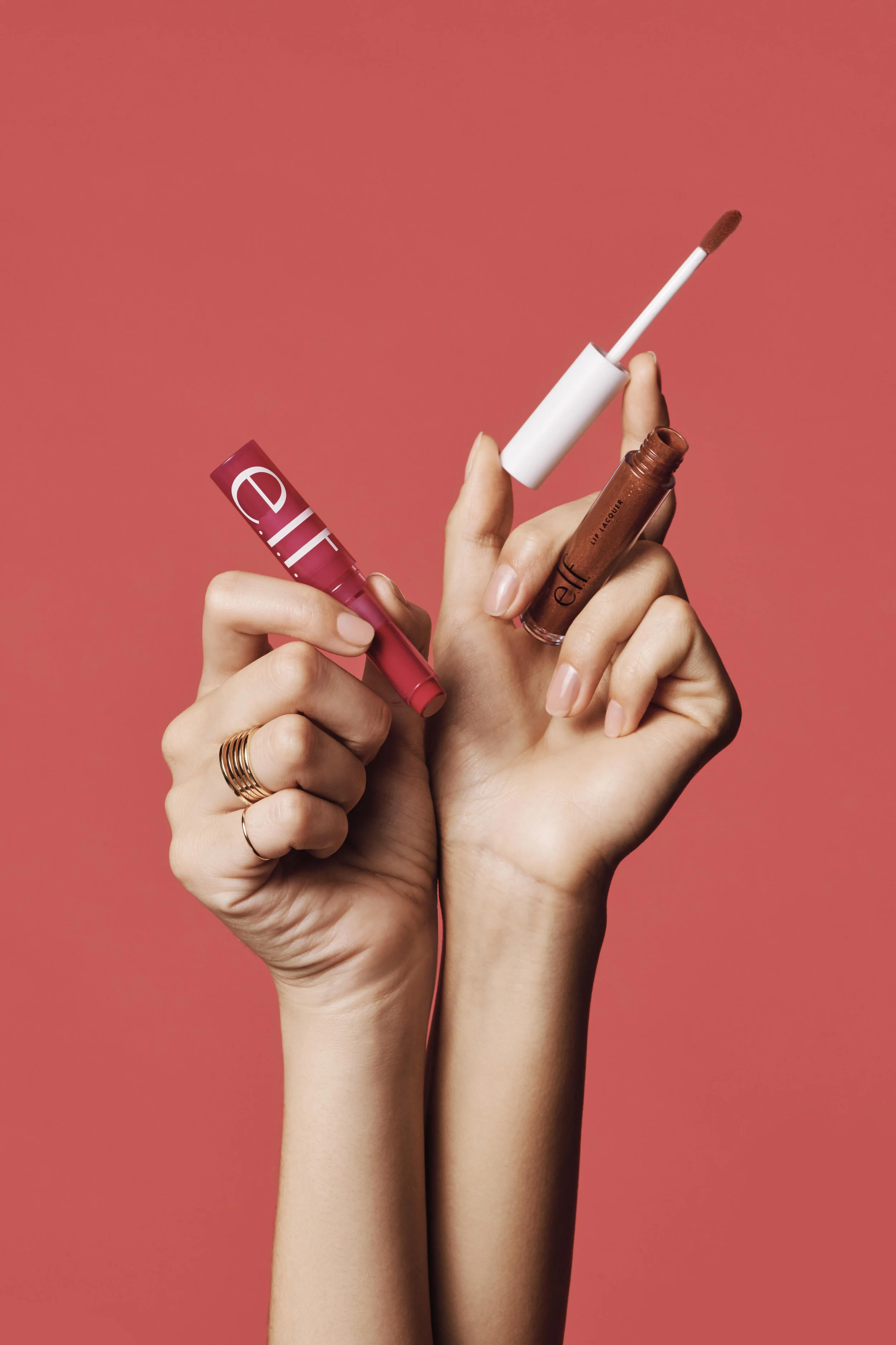 12092019_OM_Vie_Azlin_LipDuos_Handshot_034_hi res final.jpg