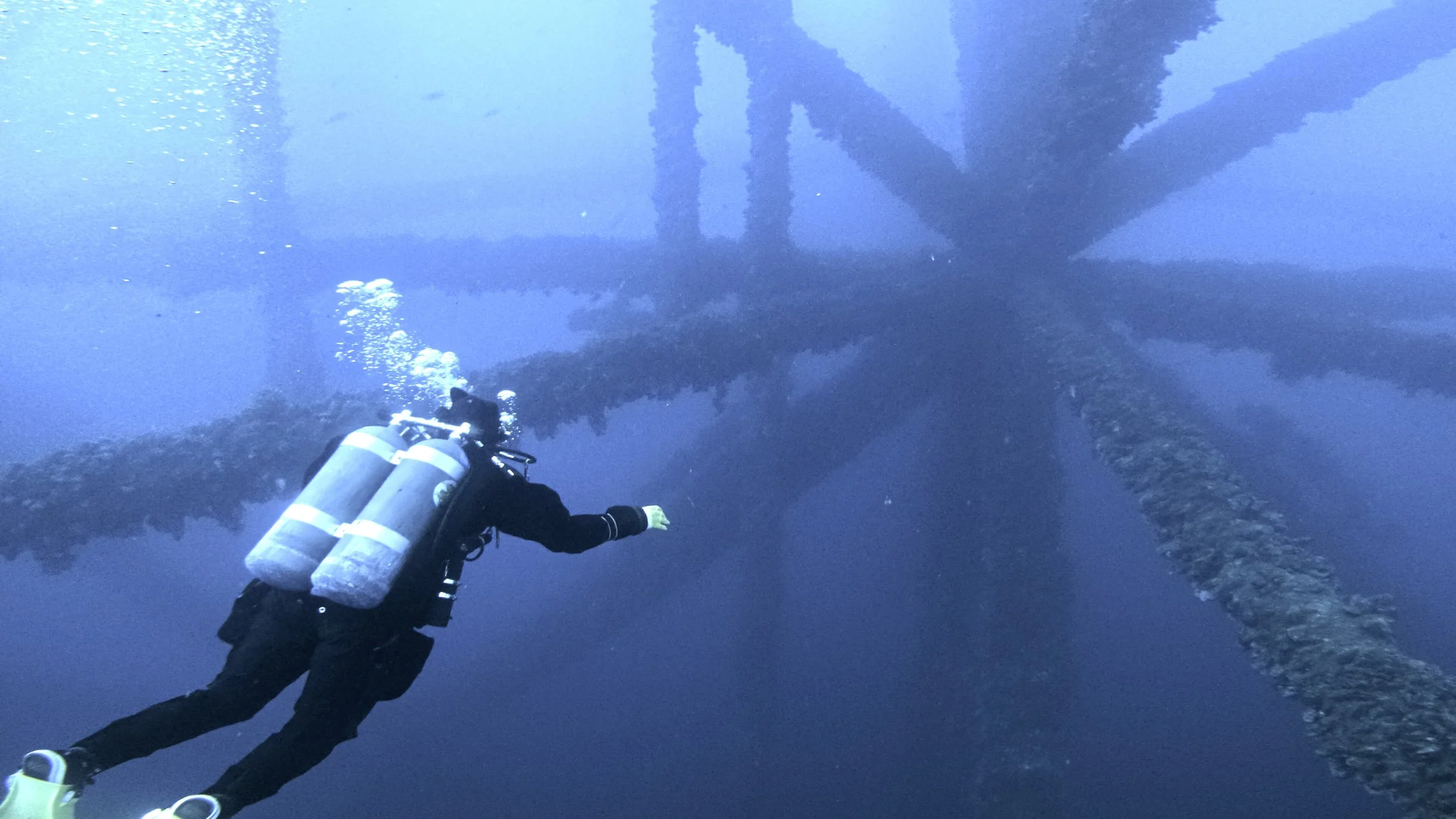 Oil Rig Ellen & Elly (Copy)