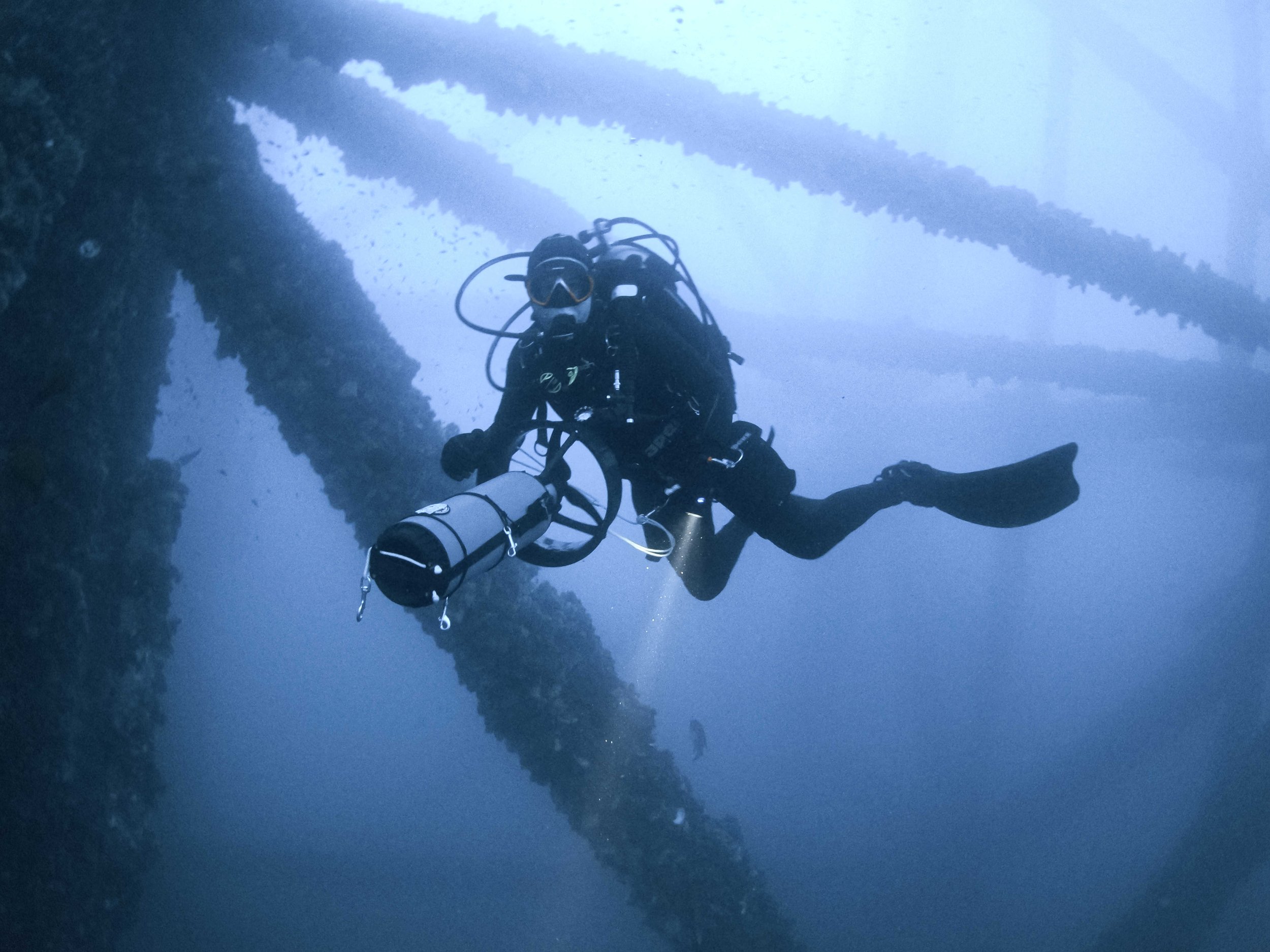Oil Rigs Ellen &amp; Elly, Pacific Ocean