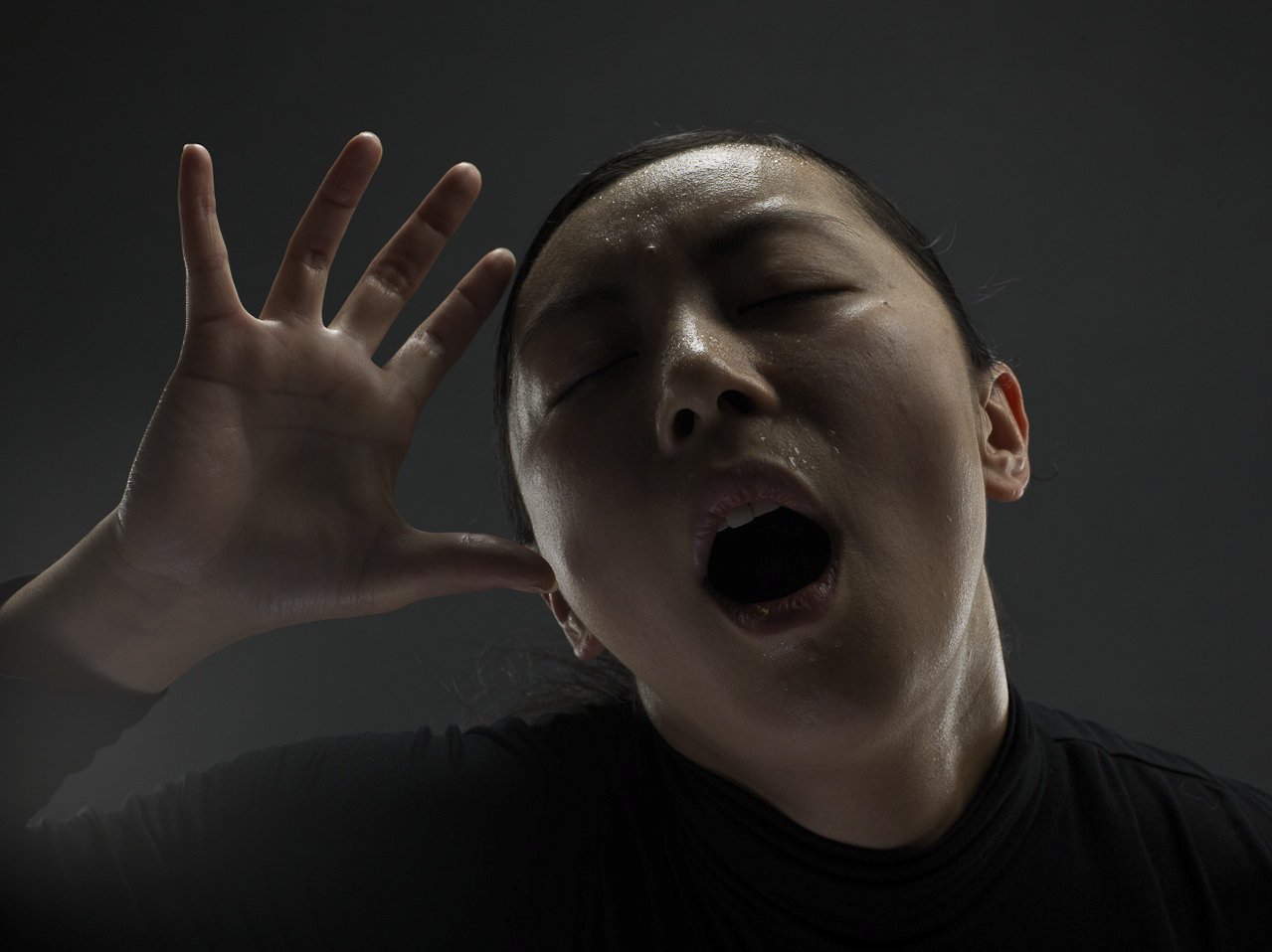 Maiko Ikegaki in Tremor with Butoh company Vangeline Theater