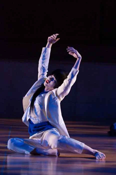 Azumi Oe with Vangeline Theater in Avant Garde Festival - Judson Church ( 2009)