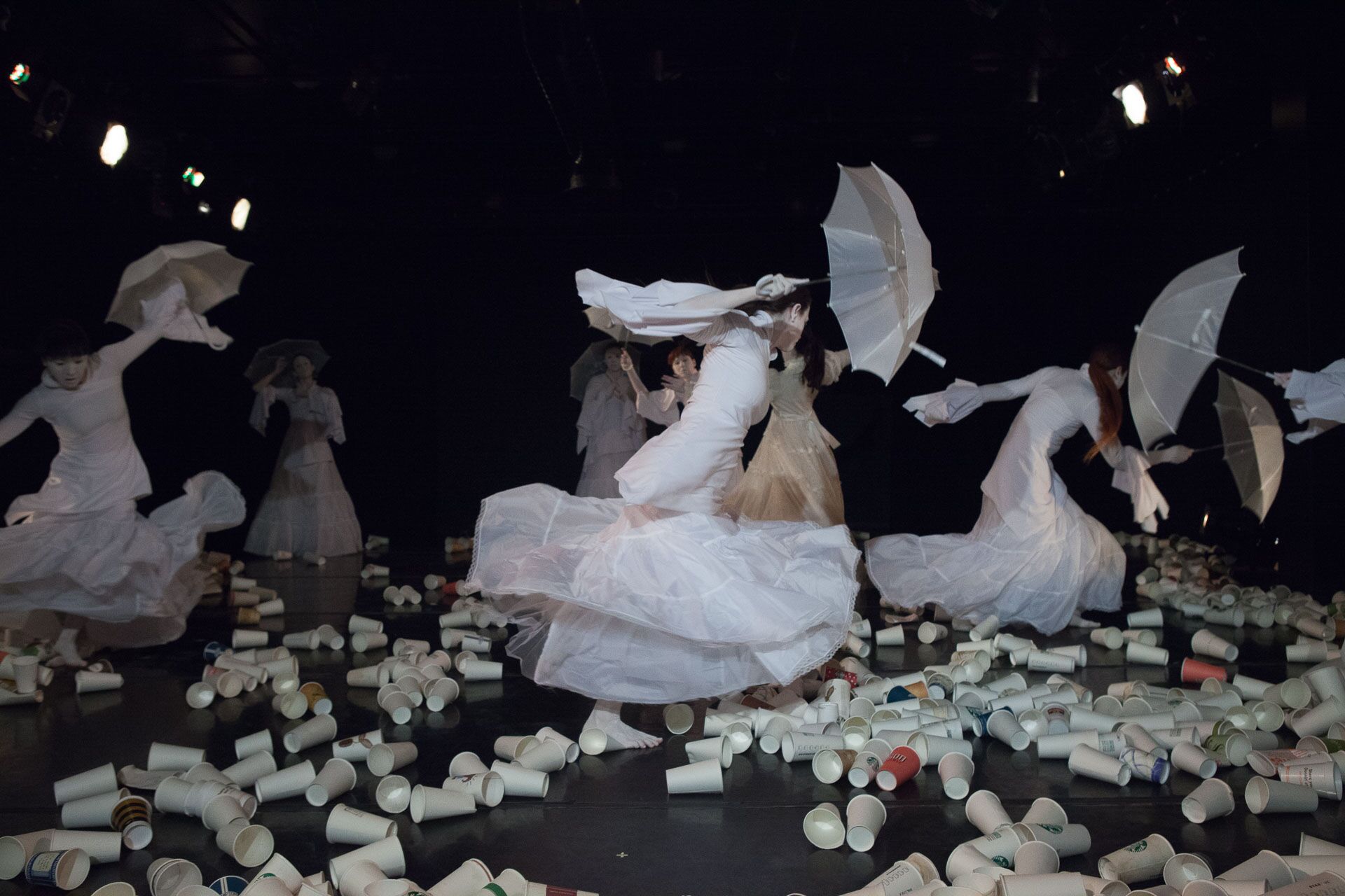 Photo Benjamin Heller _ Vangeline Theater - Wake Up and Smell the Coffee