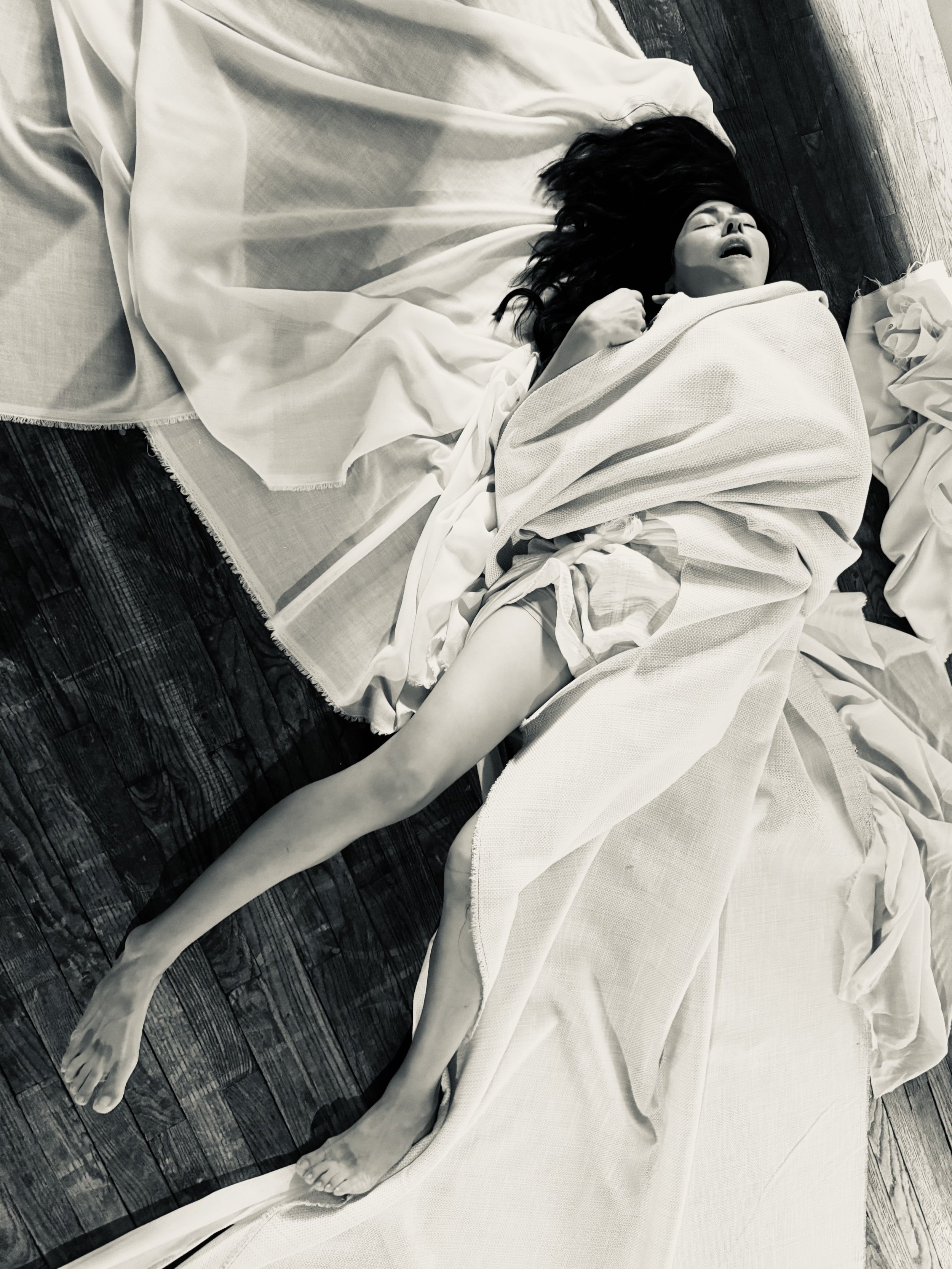 Butoh performance by Raquel Almazan-El Odio de Un Pais--