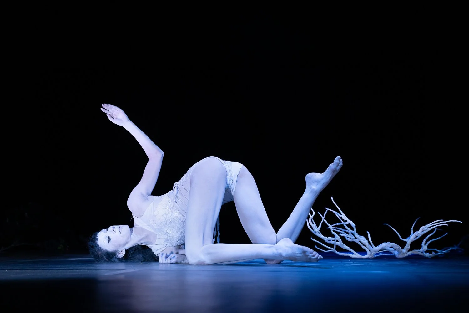 Vangeline in MAN WOMAN at the La MaMa Moves Festival 2026