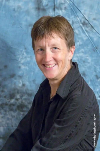 LesleyHarrison.jpg