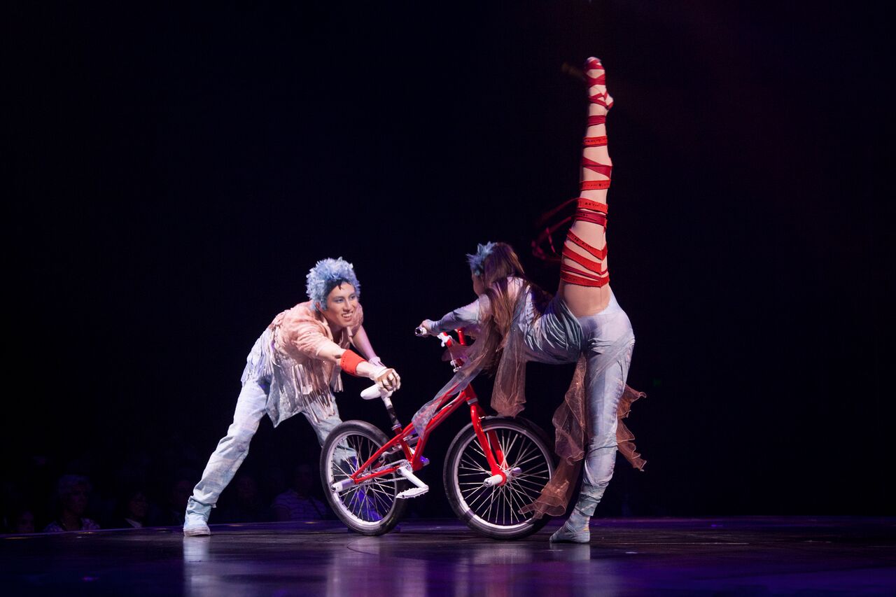 Photo Credit: Patrice Lamoureux, Costumes: Zaldy