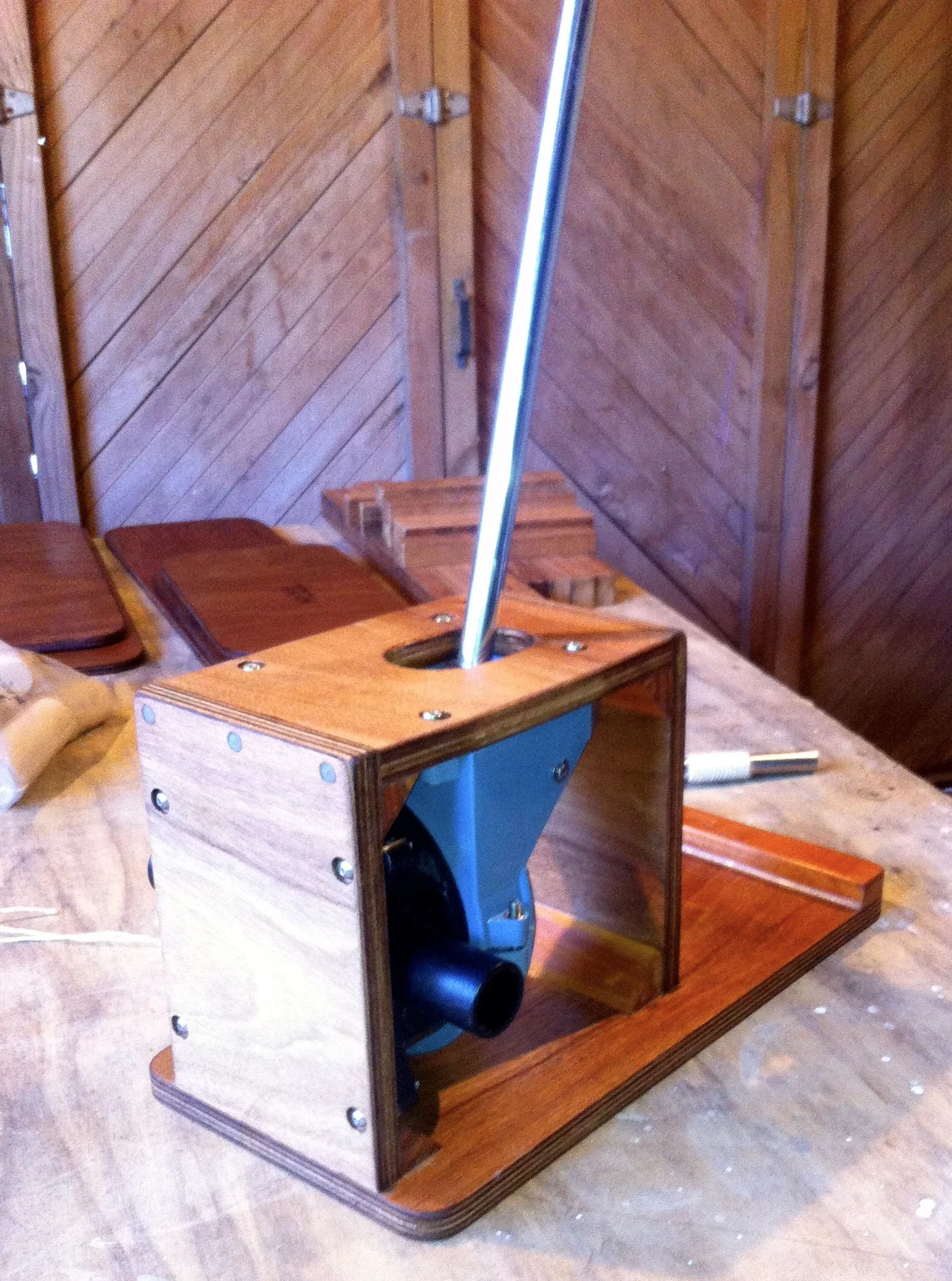 100 litre per hour bilge pump