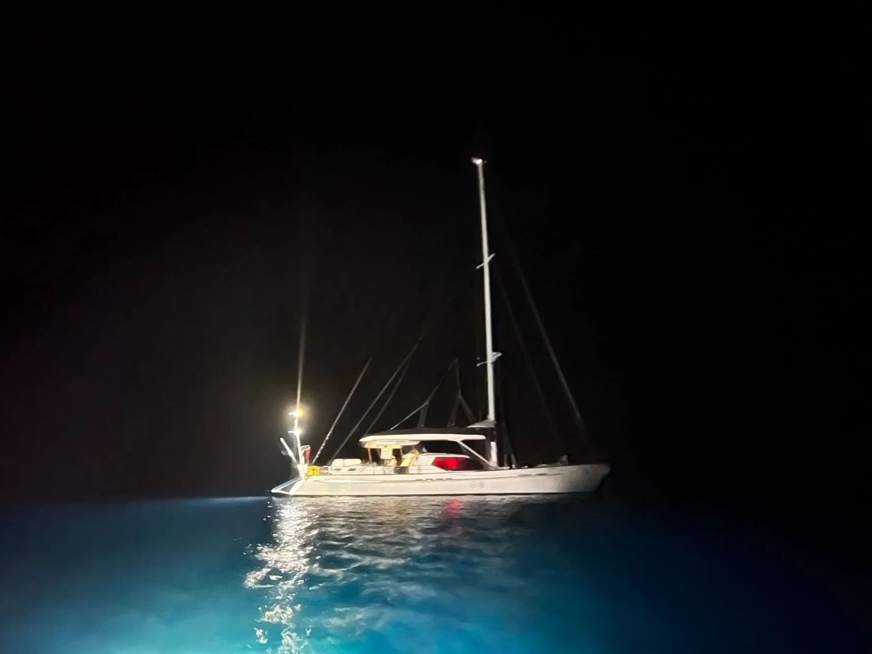 Minerva Reef(1769X1327).jpg