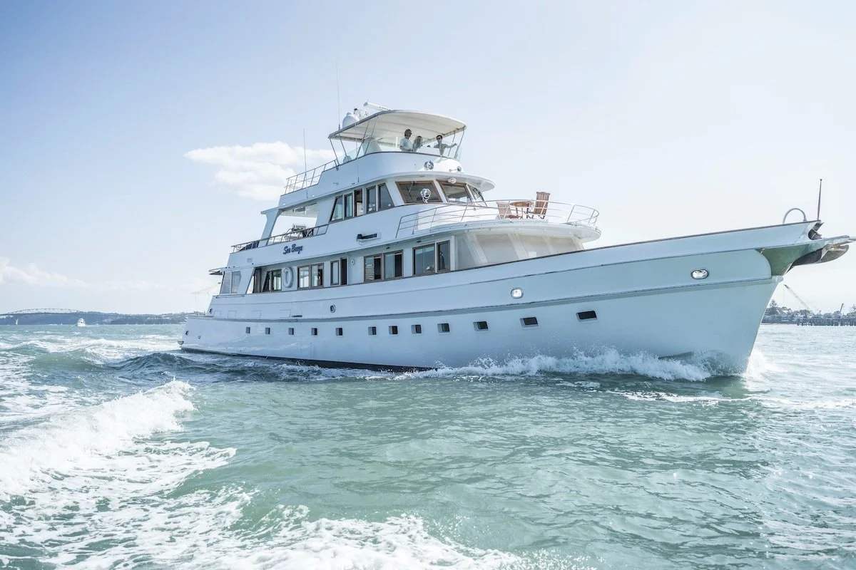 Super Yacht Sea Breeze Ill Ocean Sailiing Expeditions 01.jpg