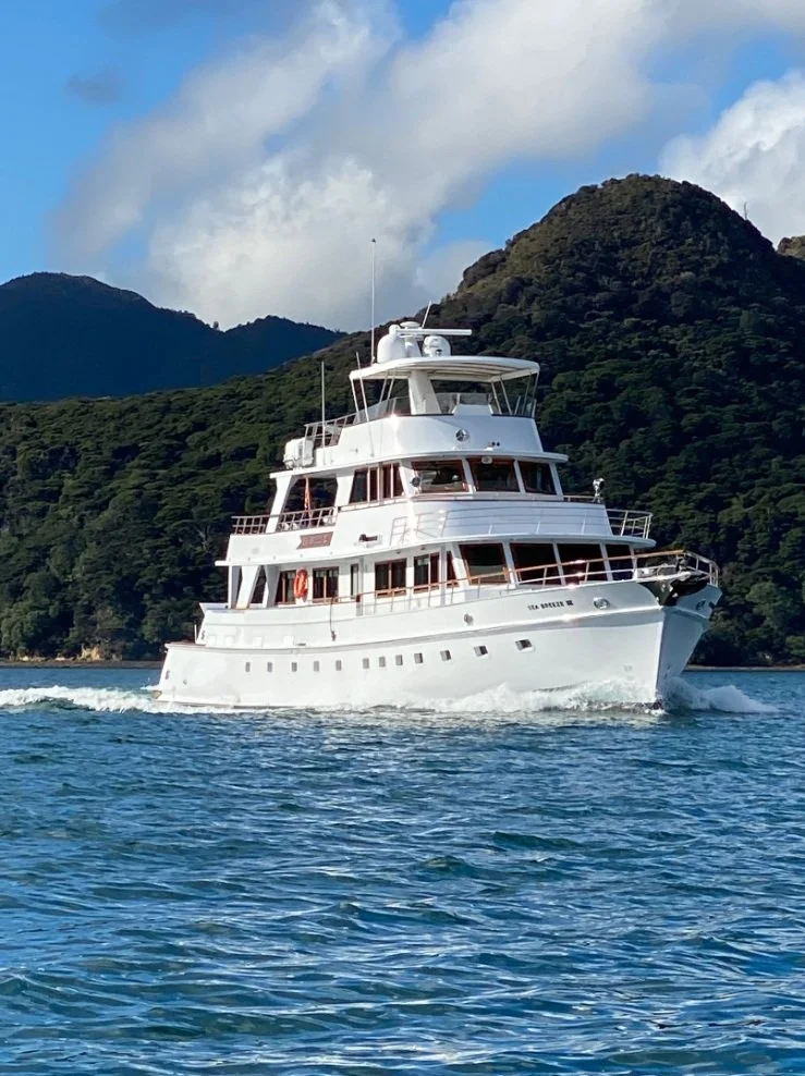 Super Yacht Sea Breeze Ill Ocean Sailiing Expeditions 15.jpg