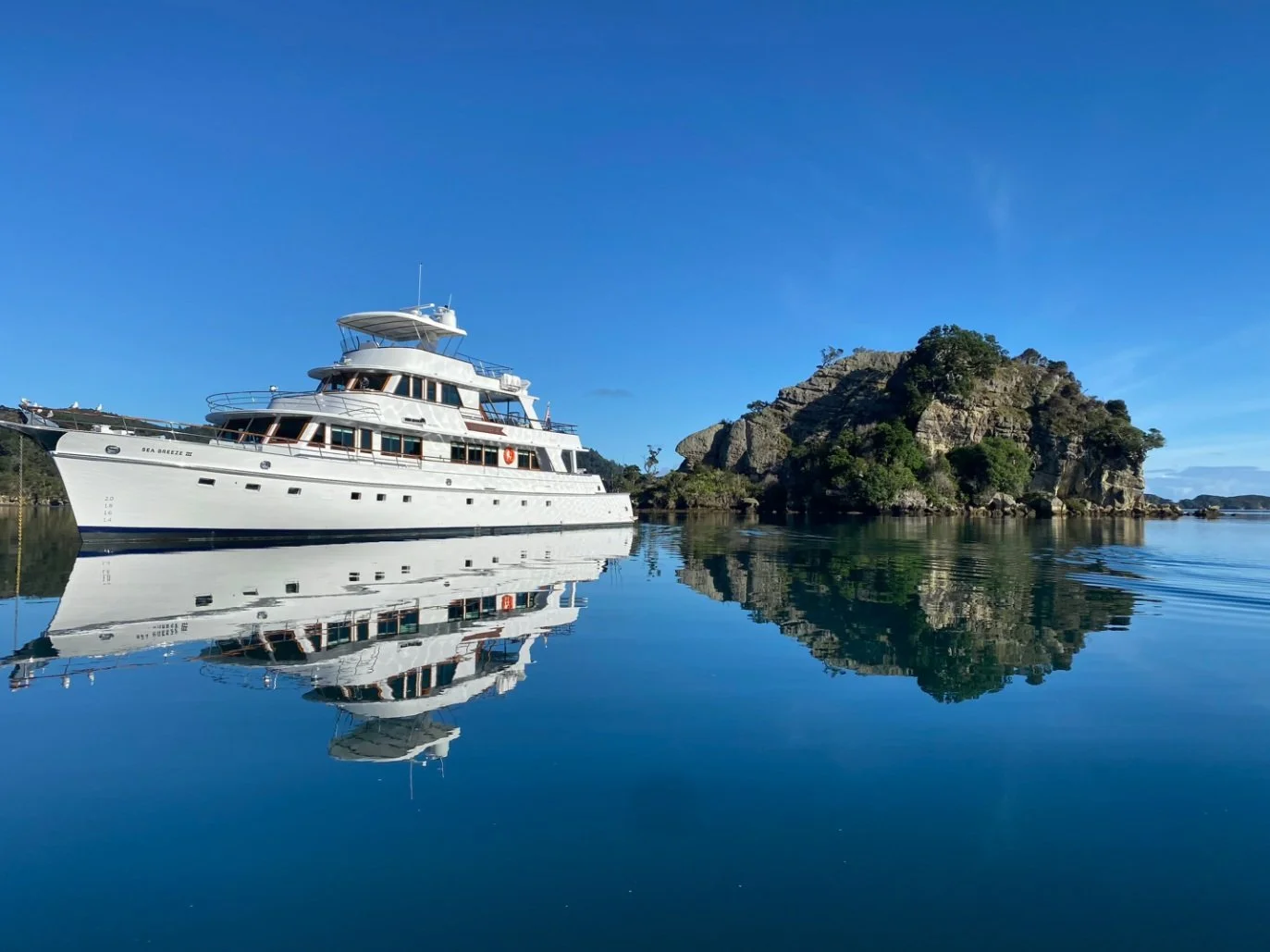 Super Yacht Sea Breeze Ill Ocean Sailiing Expeditions 57.jpg