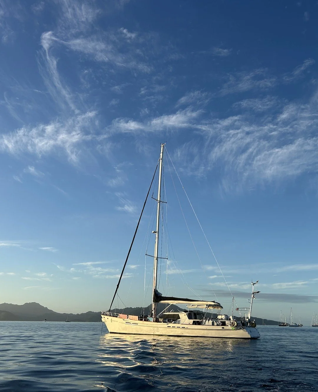 Silver Fern&rsquo;s had a busy few days in Taha&rsquo;a, Raiatea and Huahine. 🌴⁠
⁠
We&rsquo;ve seen rainstorms turn to blue skies, had an impromptu midnight docking and more stunning scenery. And of course, delicious food!