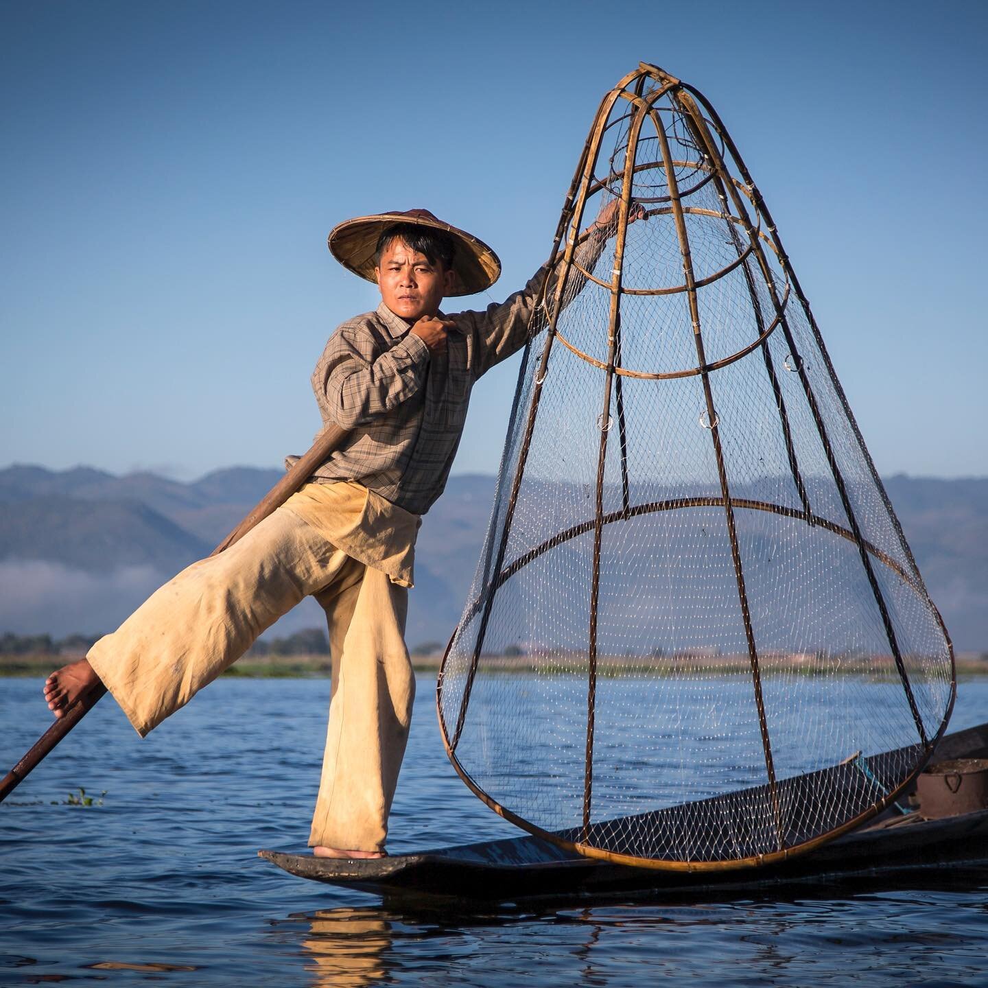 Another memory from Myanmar #neverstopexploring #dubaiphotographer #people #peopleareawesome #amazingphotohunter #amazingplaces #asia #travel #lakeinle #fishing #fishingislife