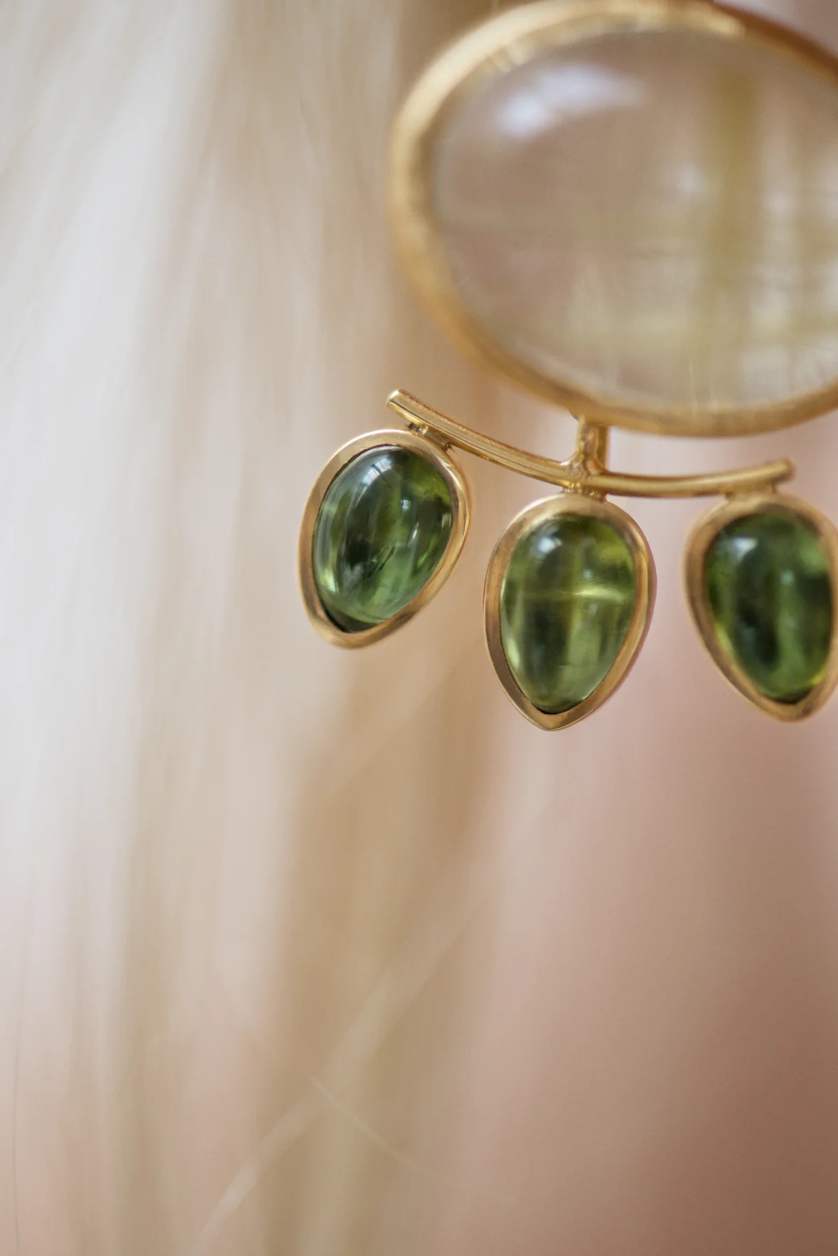Lotus_Earring_Campaign2018_21_aRGB kopi.jpg