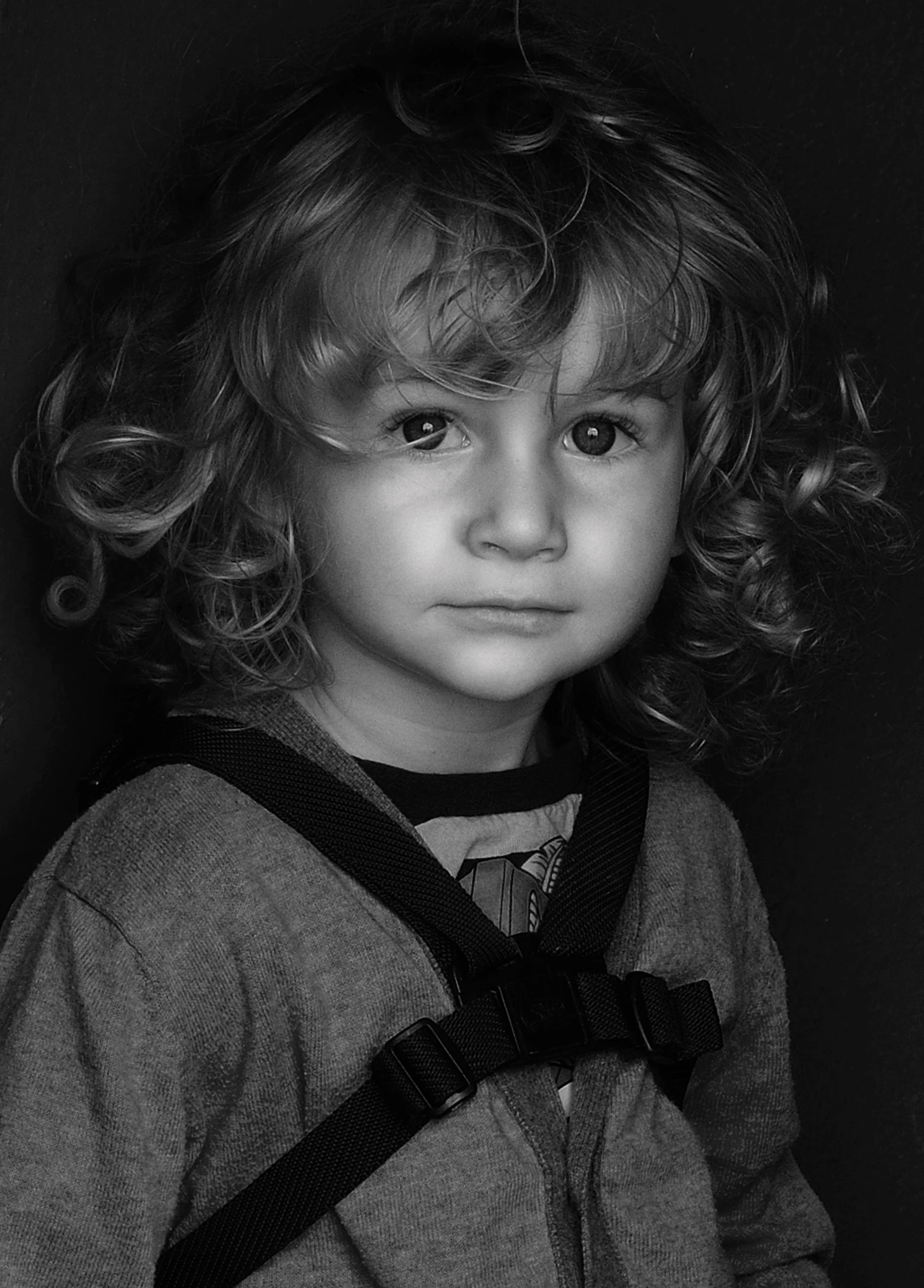 curleyhairgirl2bwdiff25.jpg