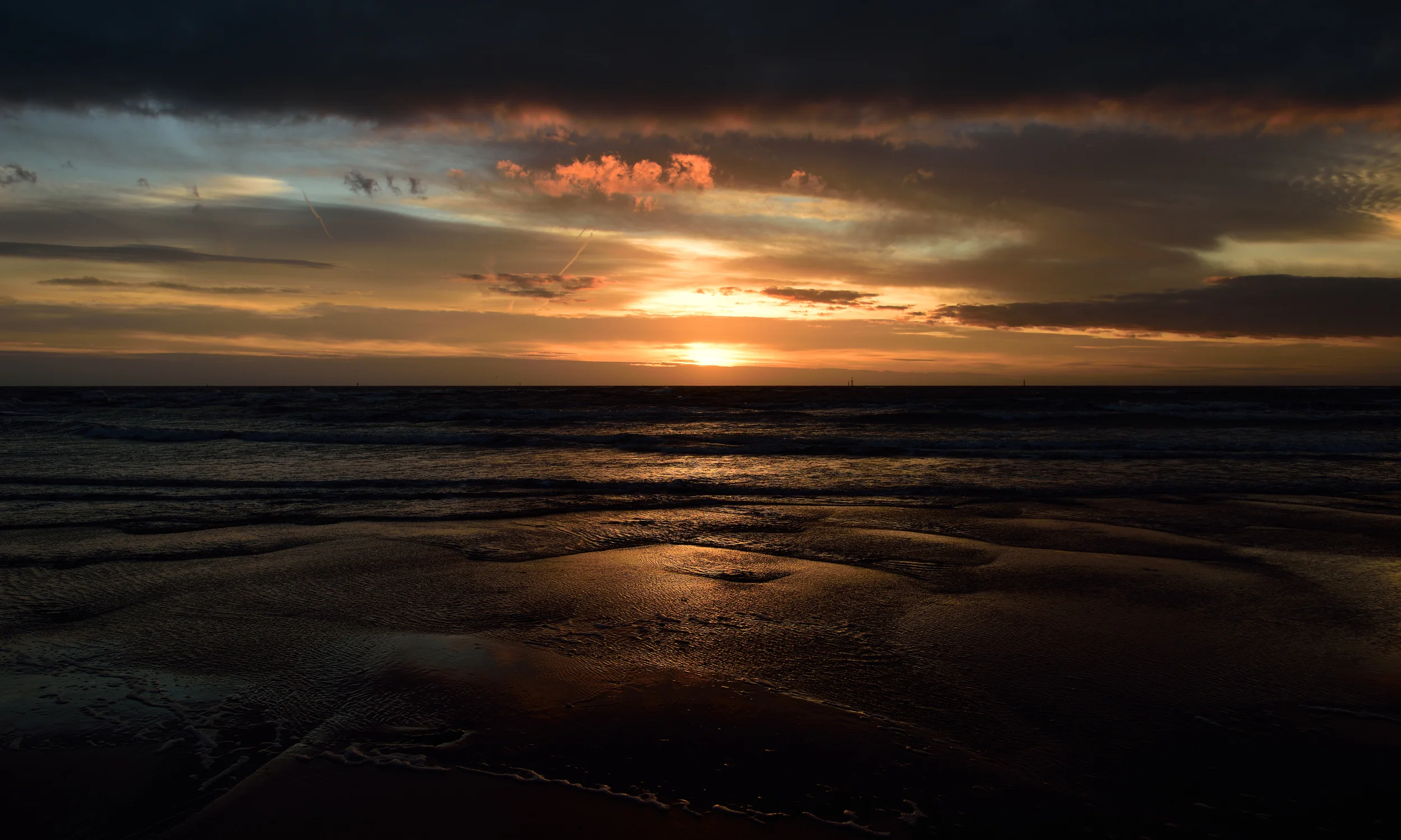 486curvedbeachdawn61.jpg