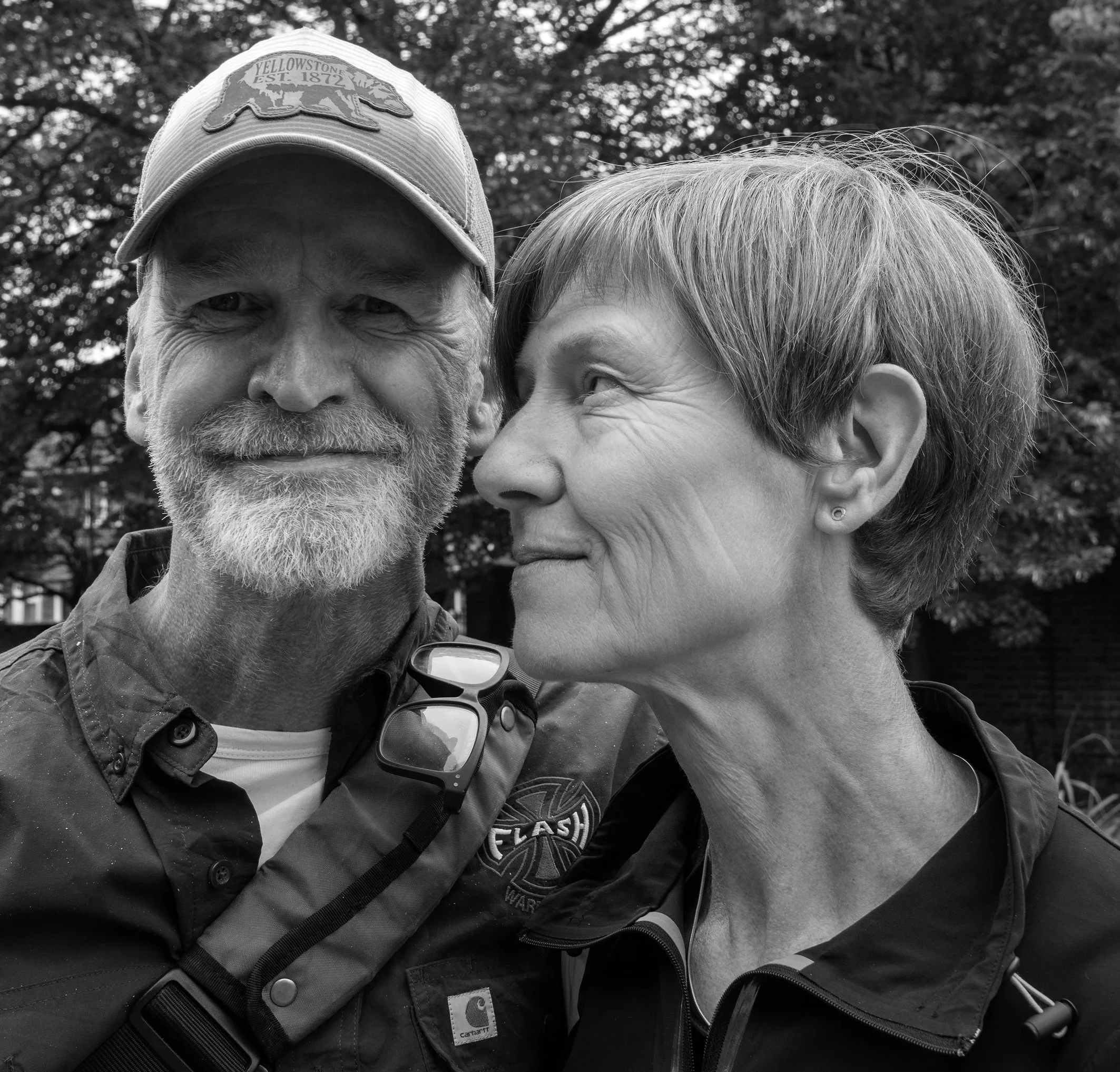 coffeeshopcouple2bw.jpg