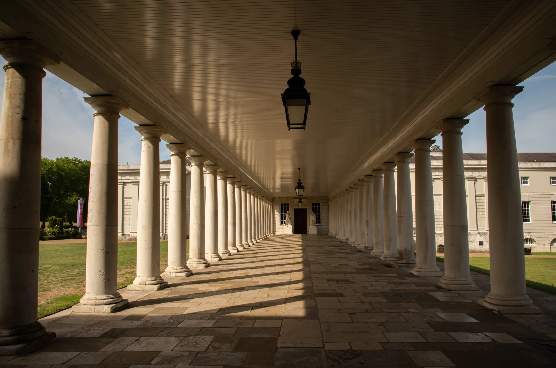 6815shadowcolonnade.jpg