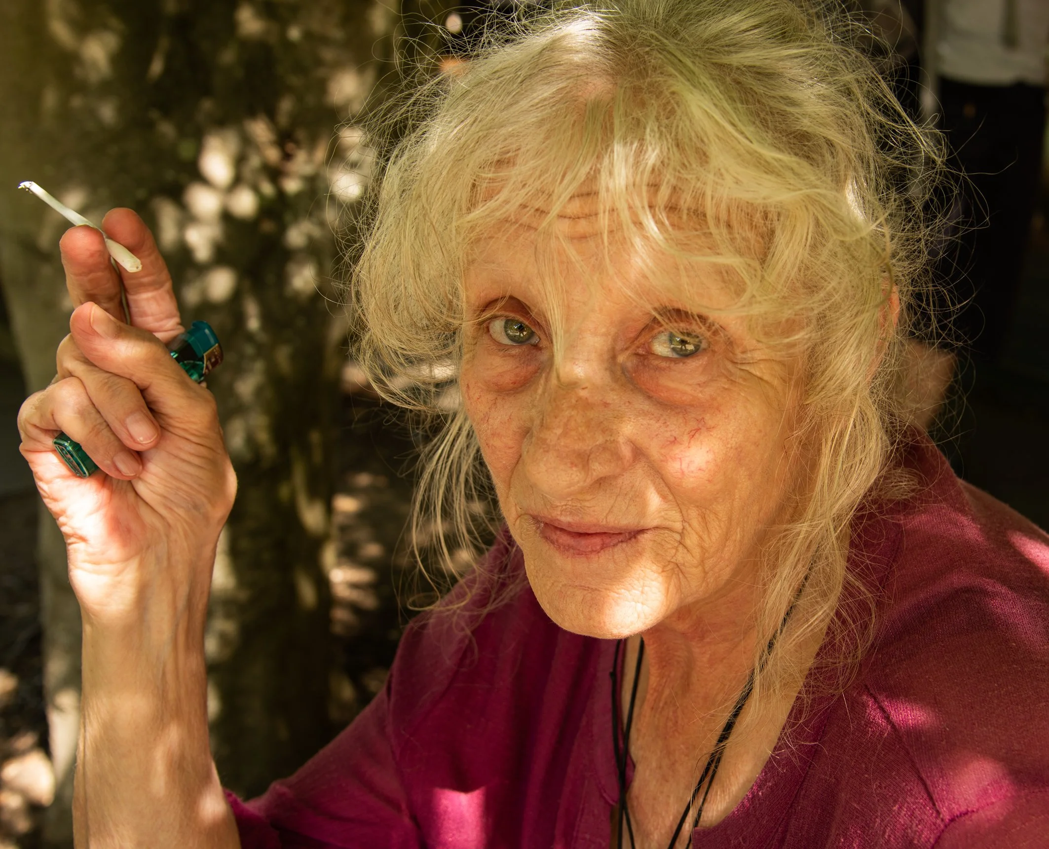 7343elderlysmoker.jpg