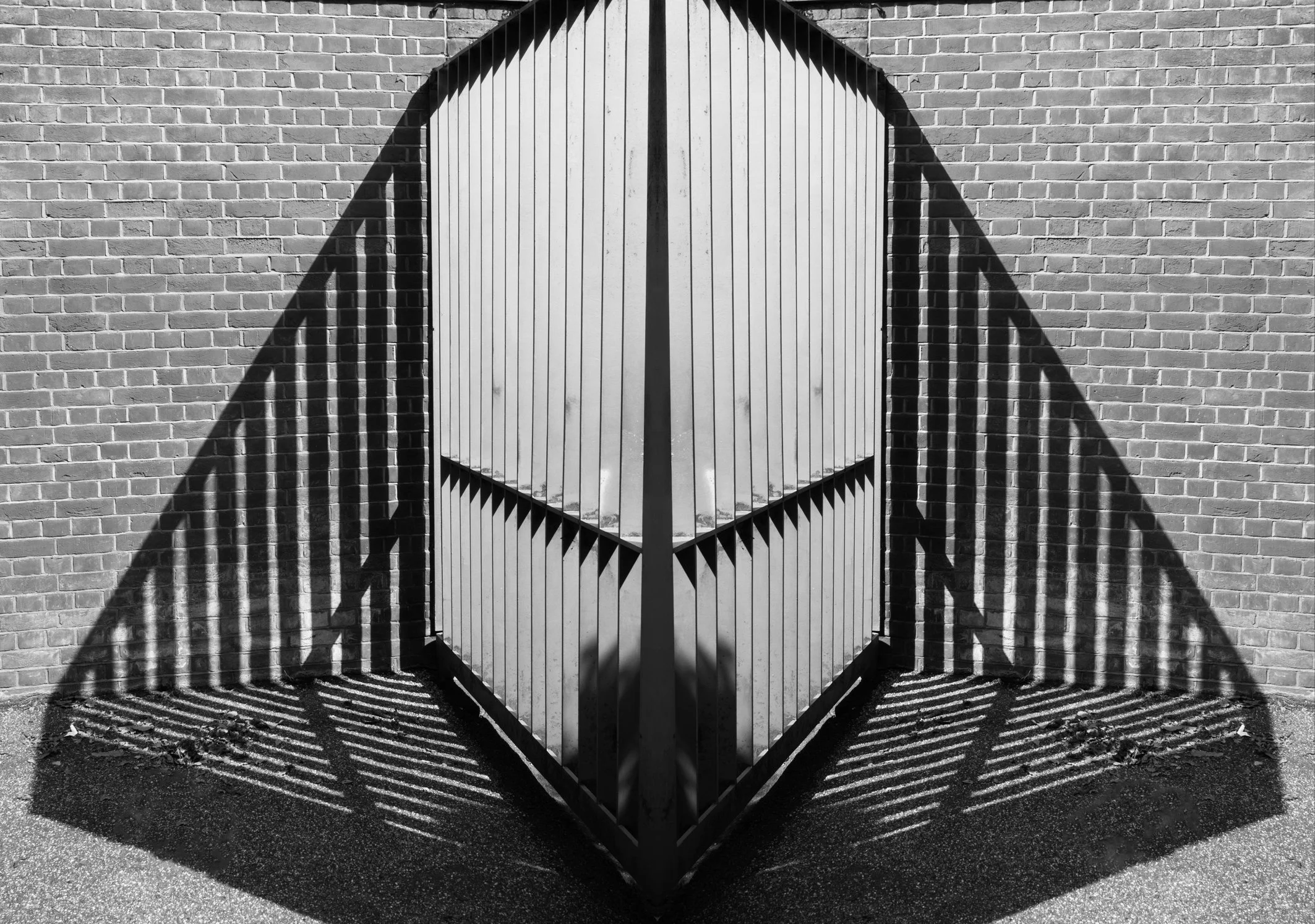 7126lockedgateshadows1MONTAGEbw.jpg