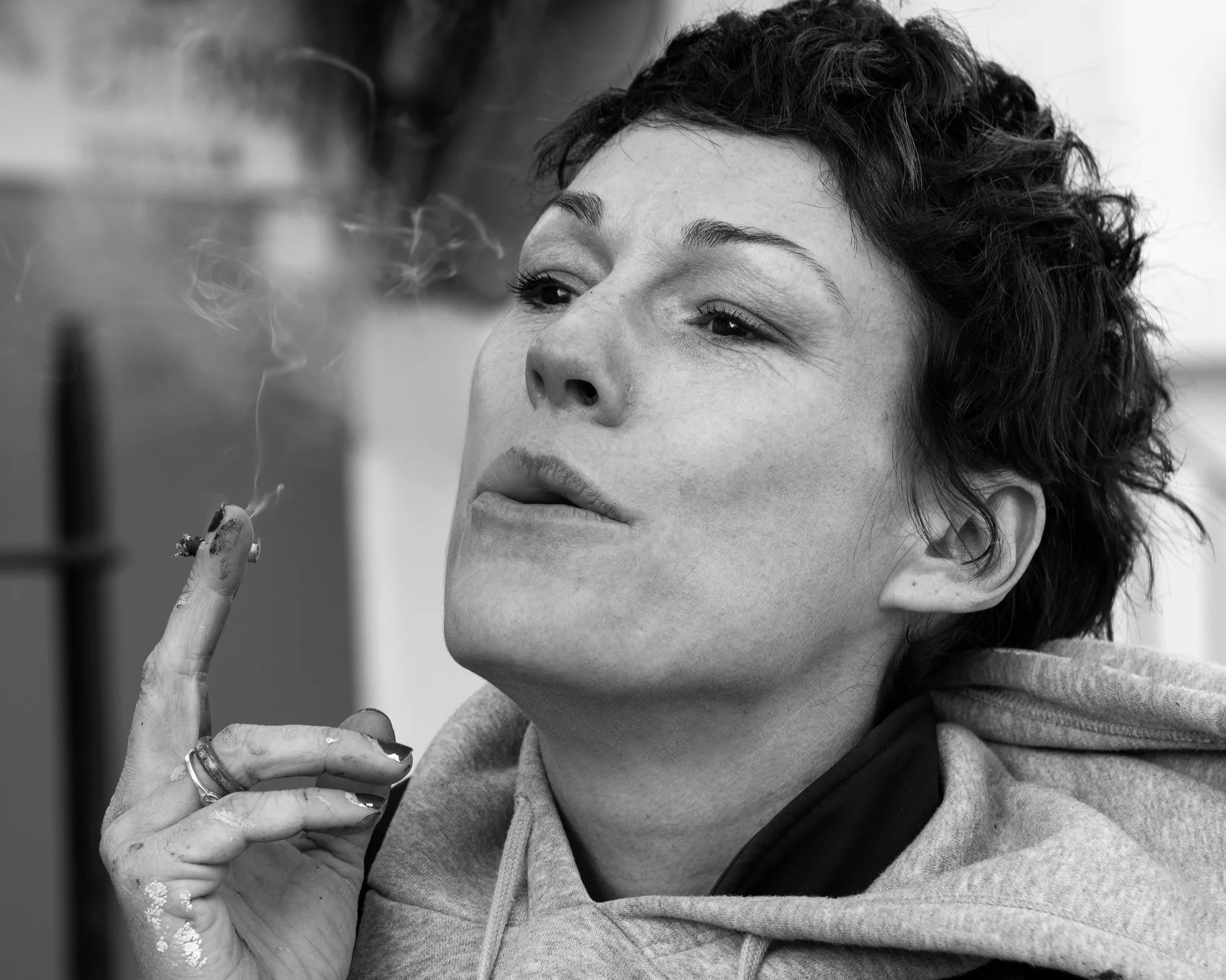 2897PainterRaesmokingWbw.jpg