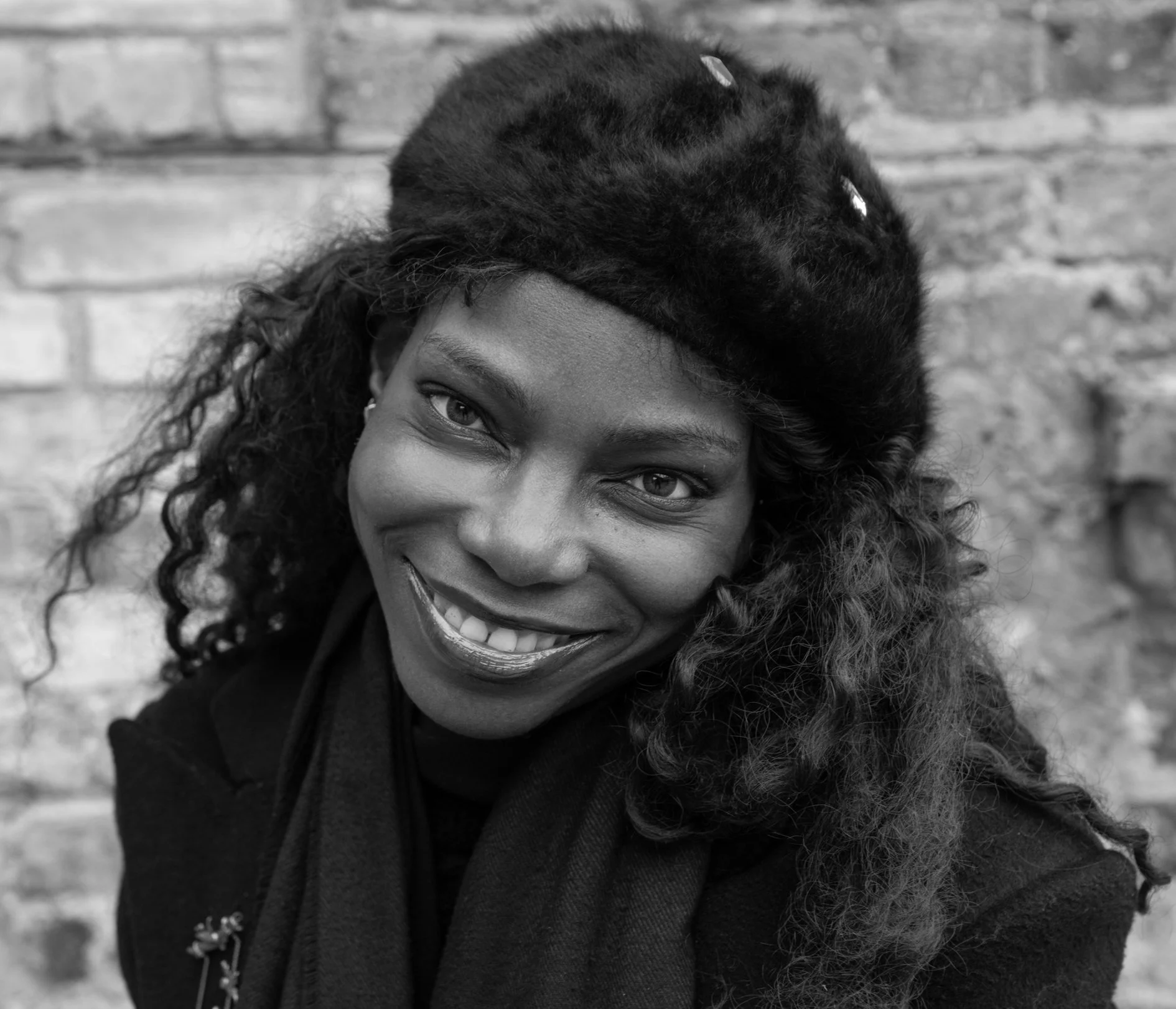 3581darkhairdarkcoat2bw.jpg