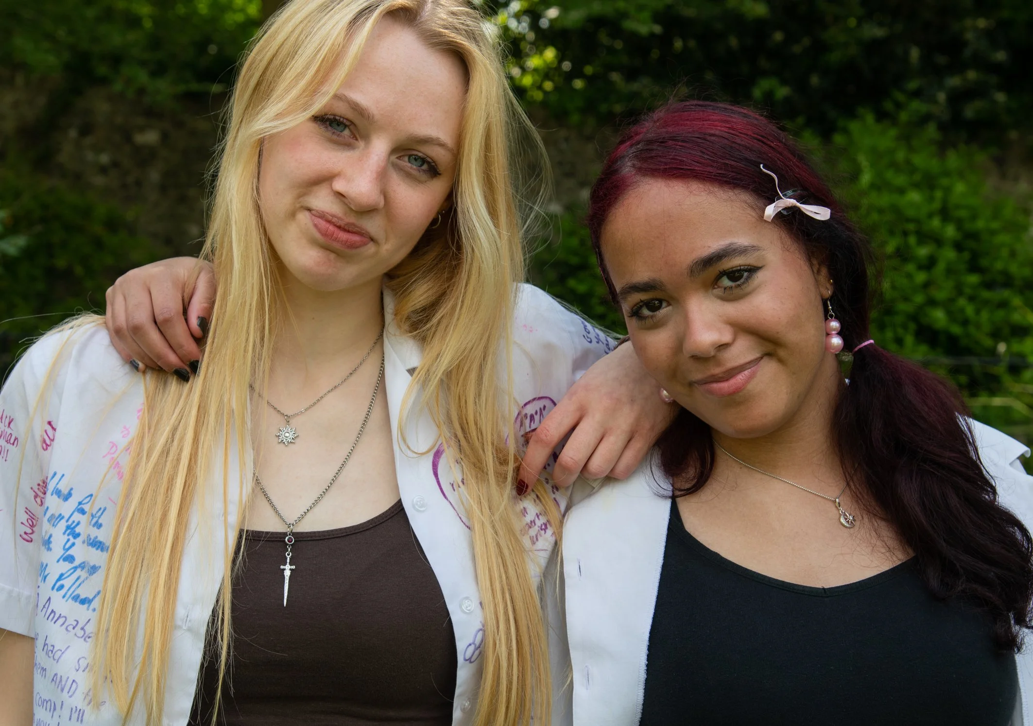 5426justfinishedscholpartypair.jpg