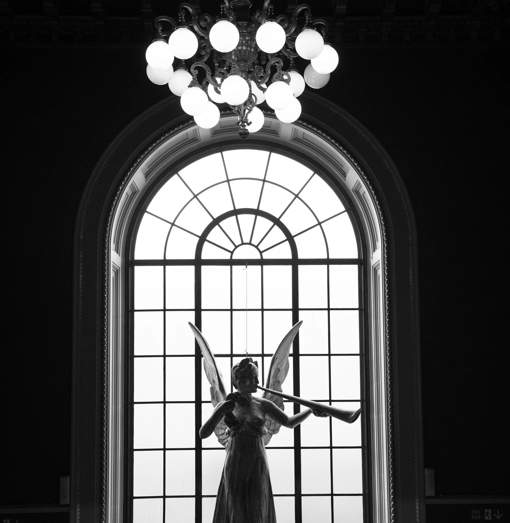 0933angelcallingPWbw.jpg