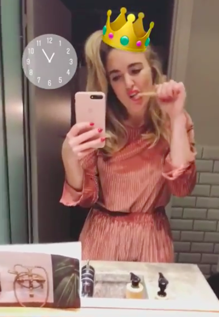 Ah yes, let me bring my phone with me to the loo because, well, no one knows why