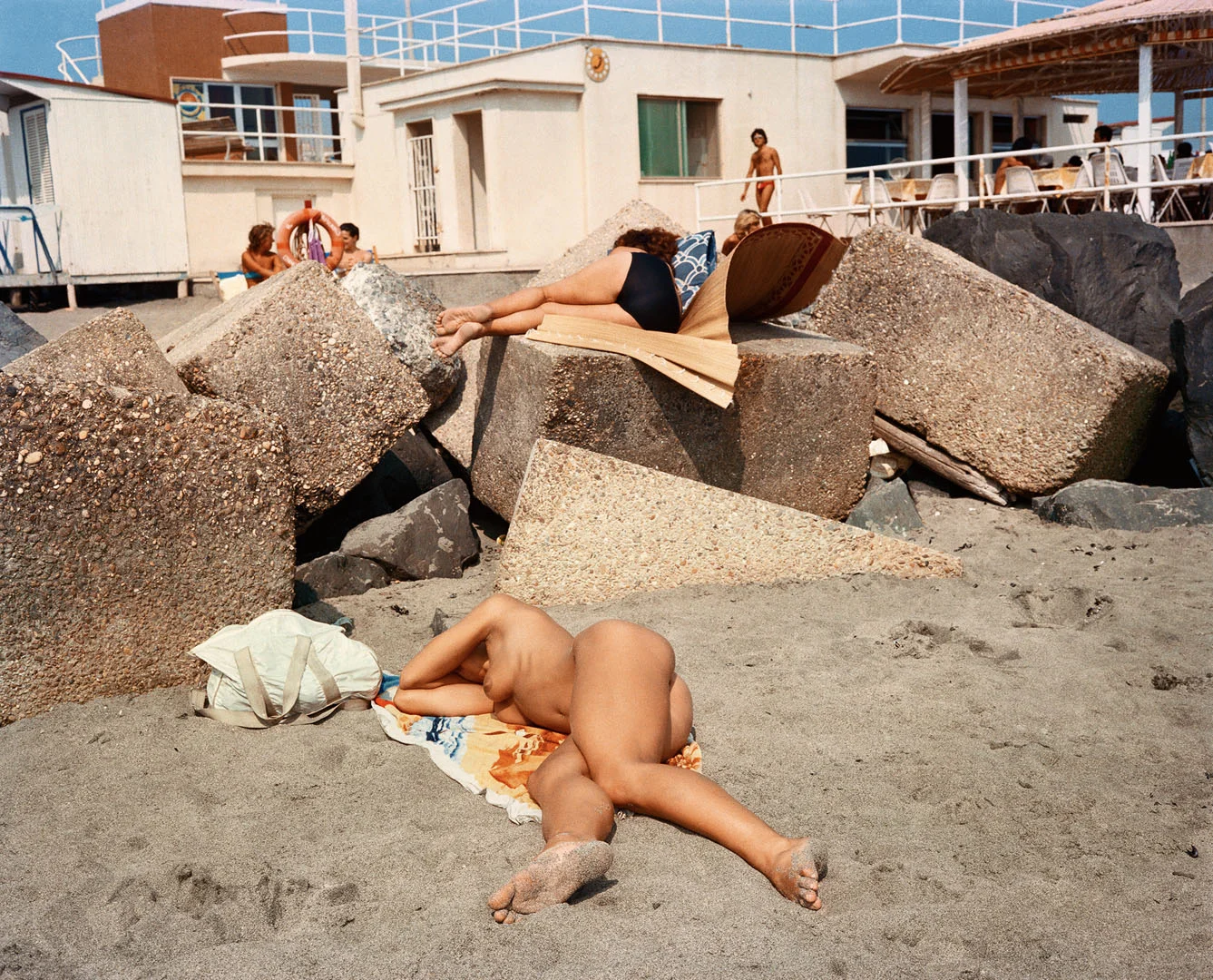 7 PG+61+two+women+laying+on+beach+Ostia+82+(Dolce_Via_60).jpg