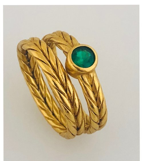 triple+twisted+wire+w_+emerald.jpg