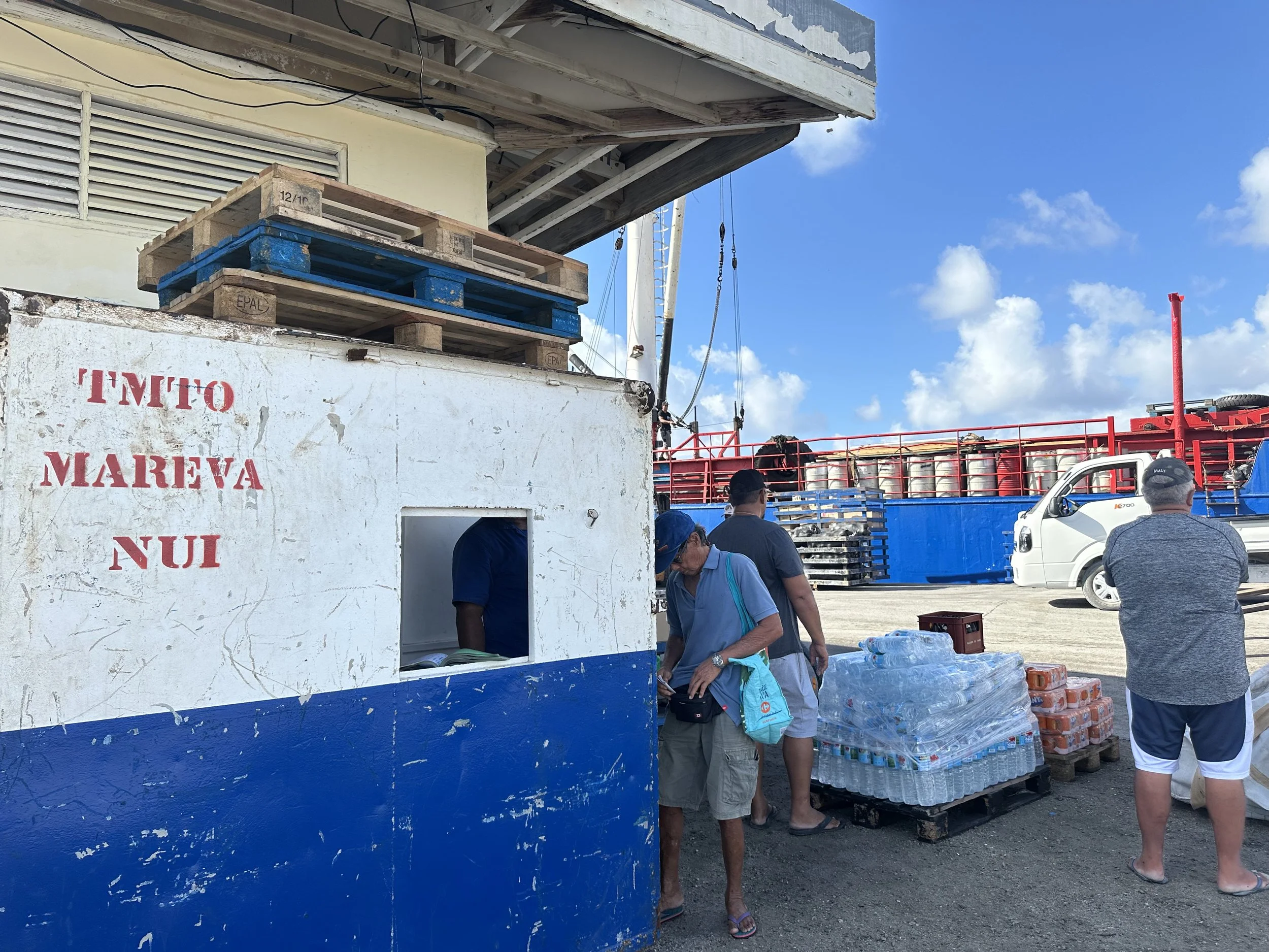 It's a Ship. It's a Store!